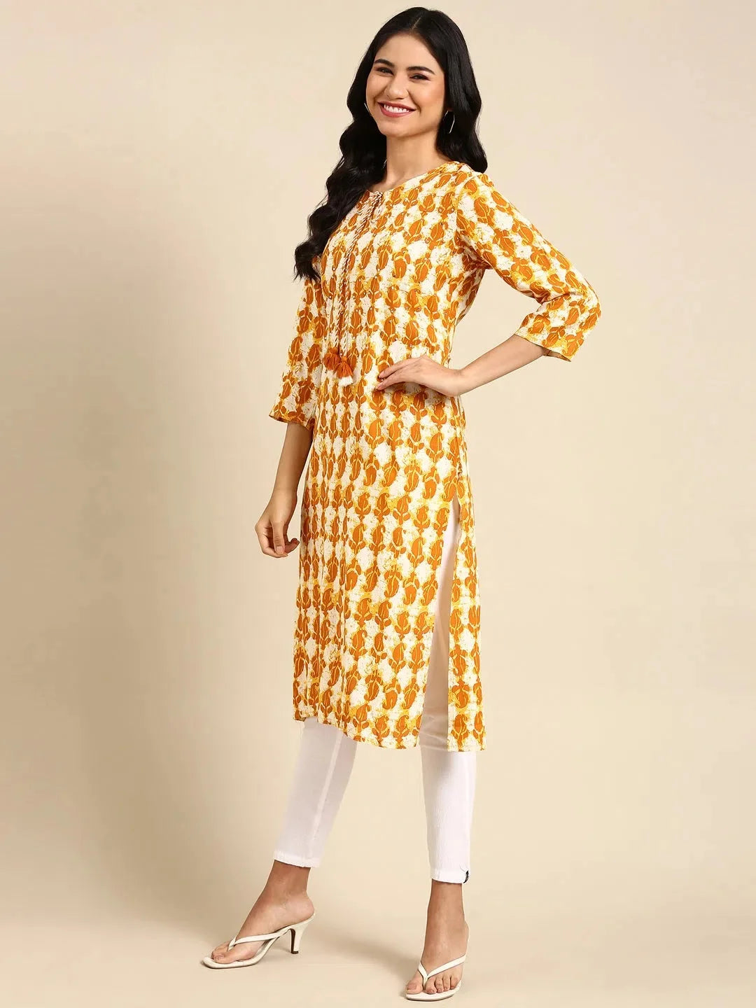 Off White Printed Kurta | Cotton Indian Kurtis | DesiQlo
