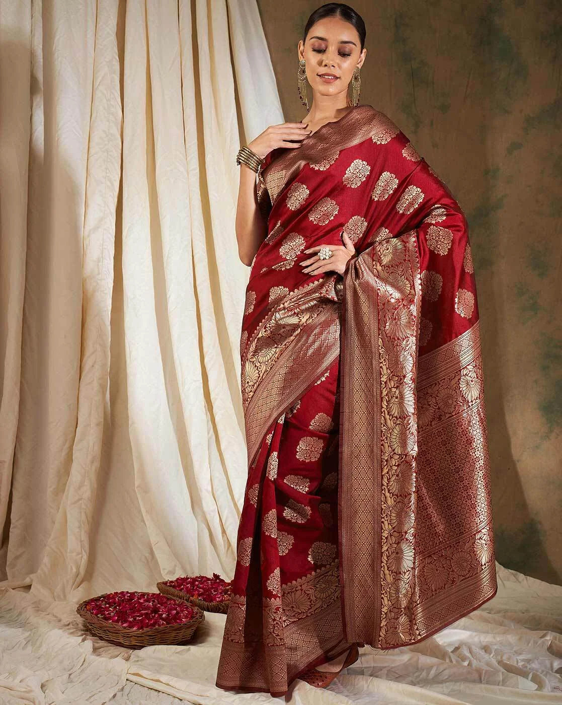 Red Ethnic Saree: Indian Sari, Banarasi Style Inspiration