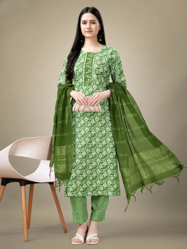 Green Women's Kurta Set with Dupatta - Embroidered Rayon Design