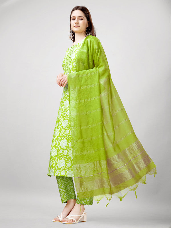 Parrot Embroidered Rayon Women's Kurta Set with Dupatta