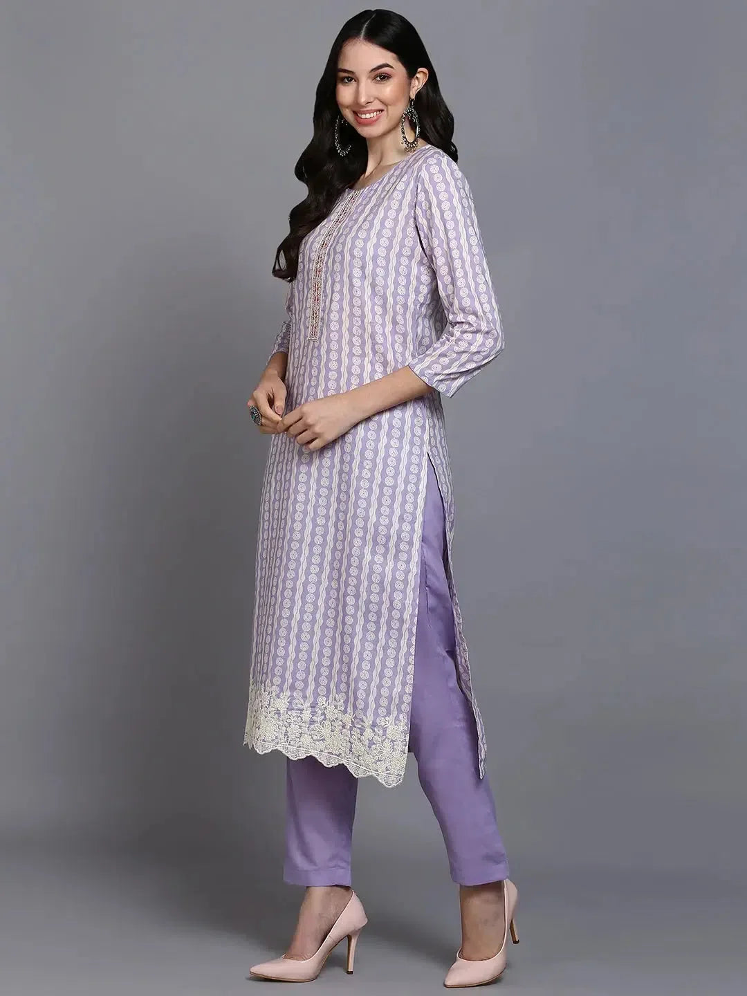 Women Lavender Rayon Printed Straight Kurta Pant Set