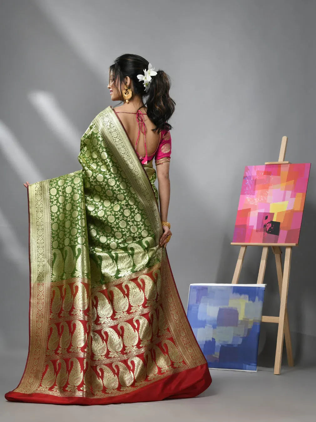 Pear Green Silk Banarasi Saree With Zari Woven Floral And Paisley Designs-MA52BSL441050031