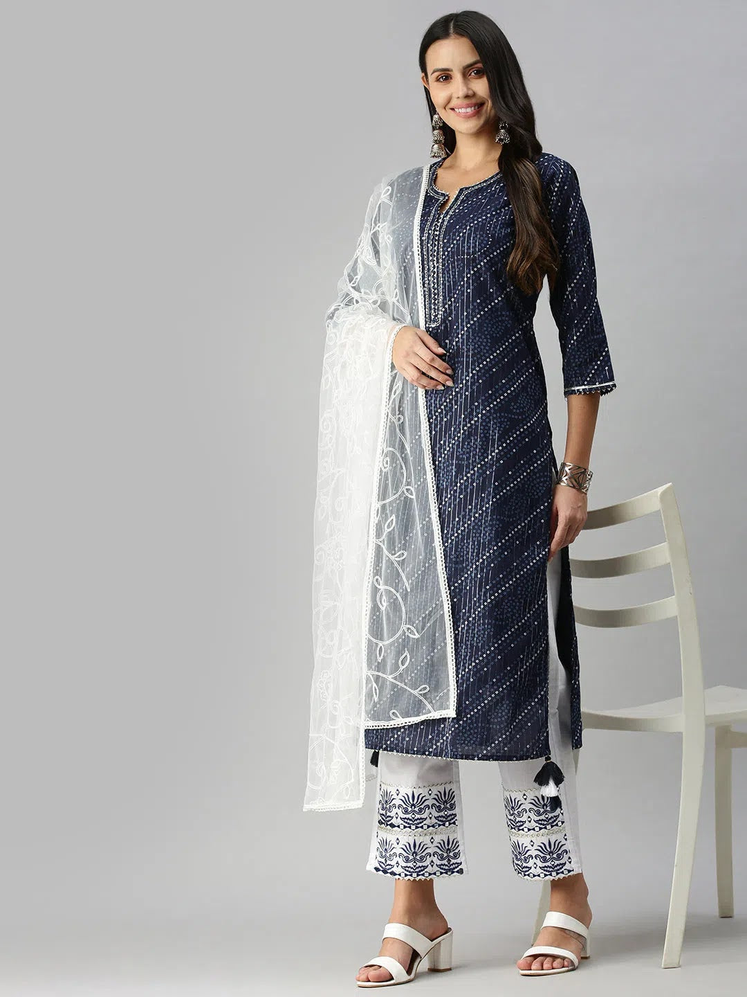 Navy Blue & White Geometric Women's Kurta Sets | Showoff
