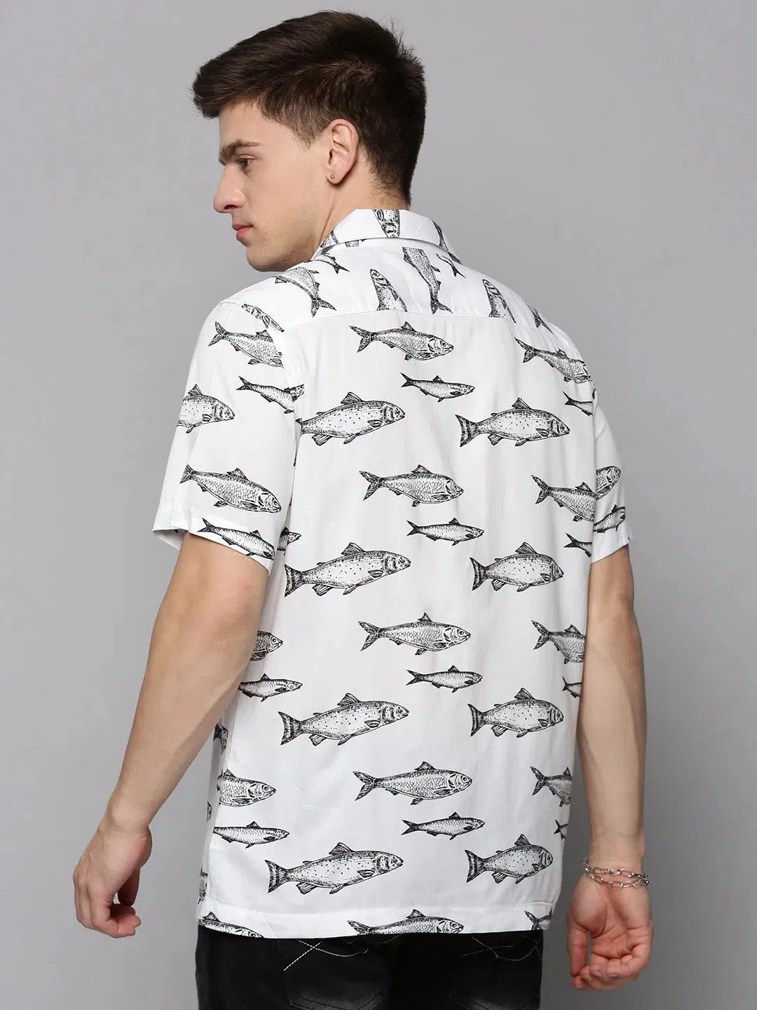 Printed Mens Shirt - White Viscose Beach Shirt | DesiQlo