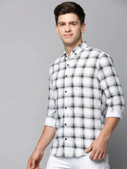 Men White Checked Casual Shirt-AVACHECKS-5045-White