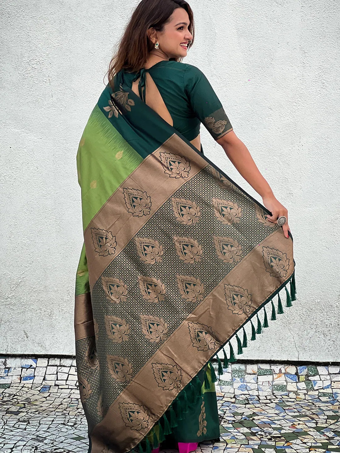 Green Kanjeevaram Style Indian Sari - Ethnic Fashion