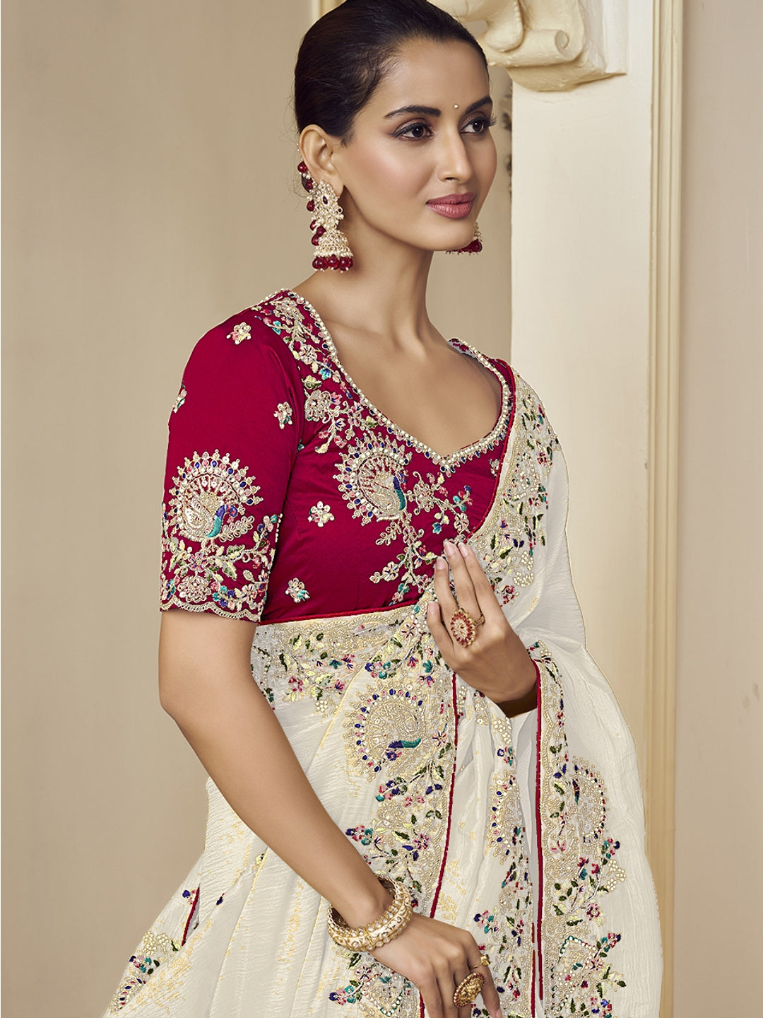 White Paisley Saree - Indian Sari Elegance