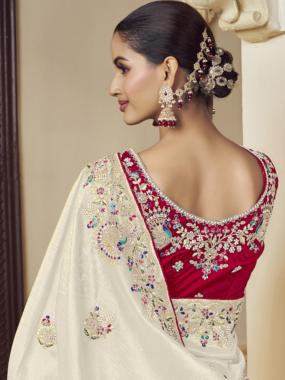 White Paisley Saree - Indian Sari Elegance
