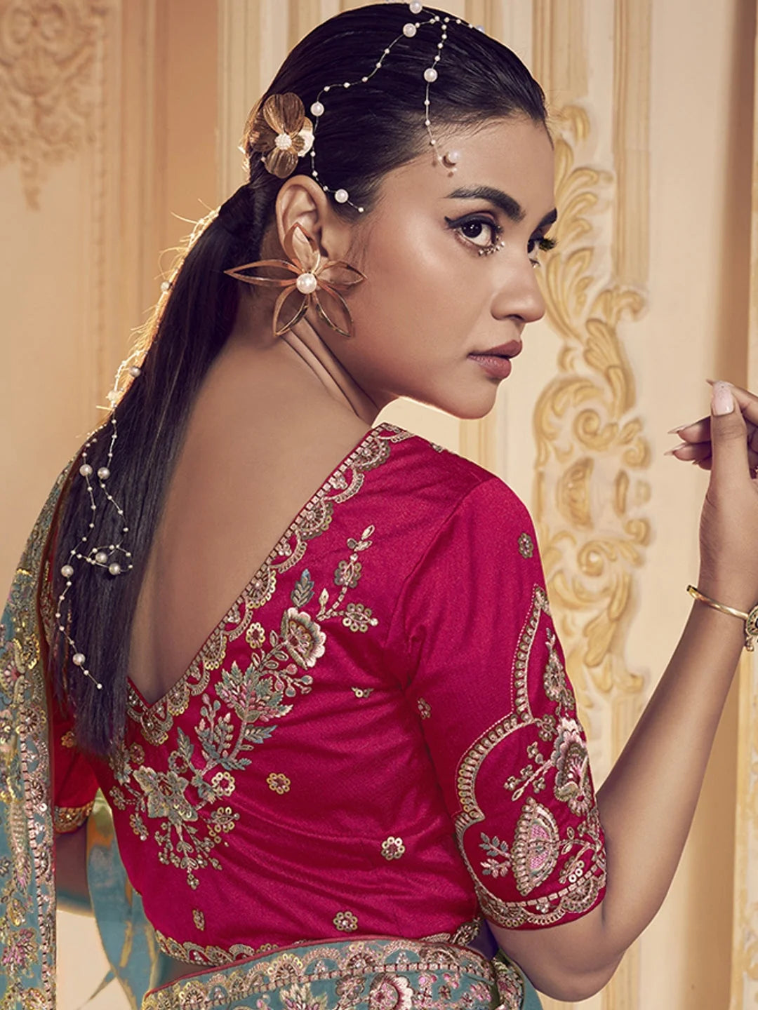 Green Paisley Polyester Saree | Indian Sari Fashion