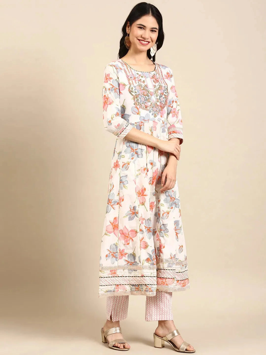 White Floral Cotton Kurta Set | Women's Designer Kurta Sets