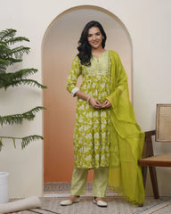 Women green Cotton kurta with cotton pant & dupatta-187VAASNEON