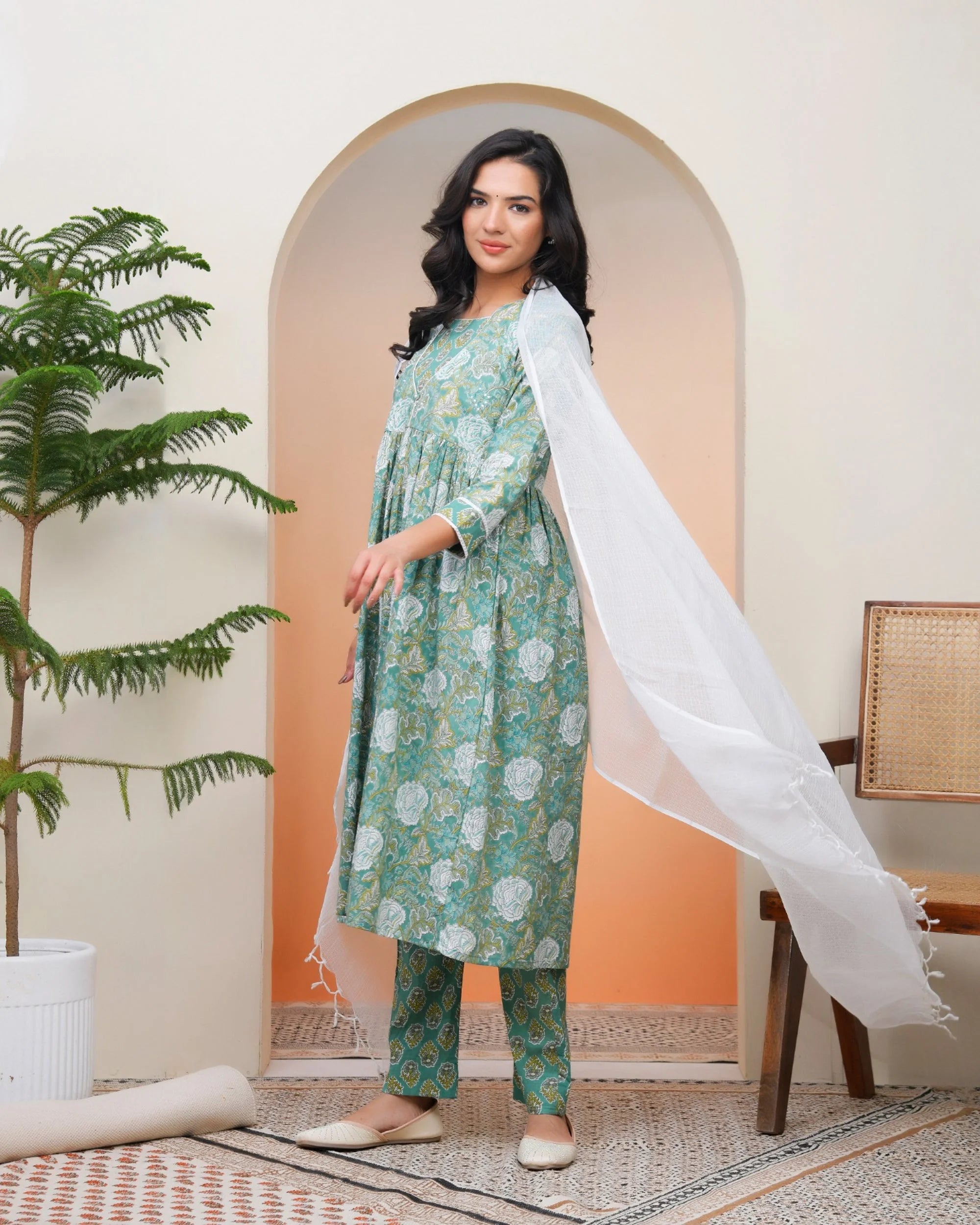 Women Ferozi Cotton kurta with cotton pant & dupatta