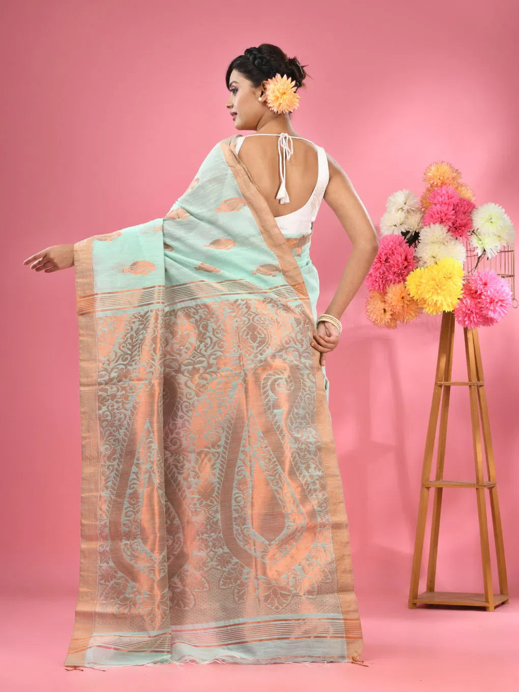 Sea Green Cotton Blend Handwoven Saree With Paisley Motifs-MA51BCT431270010