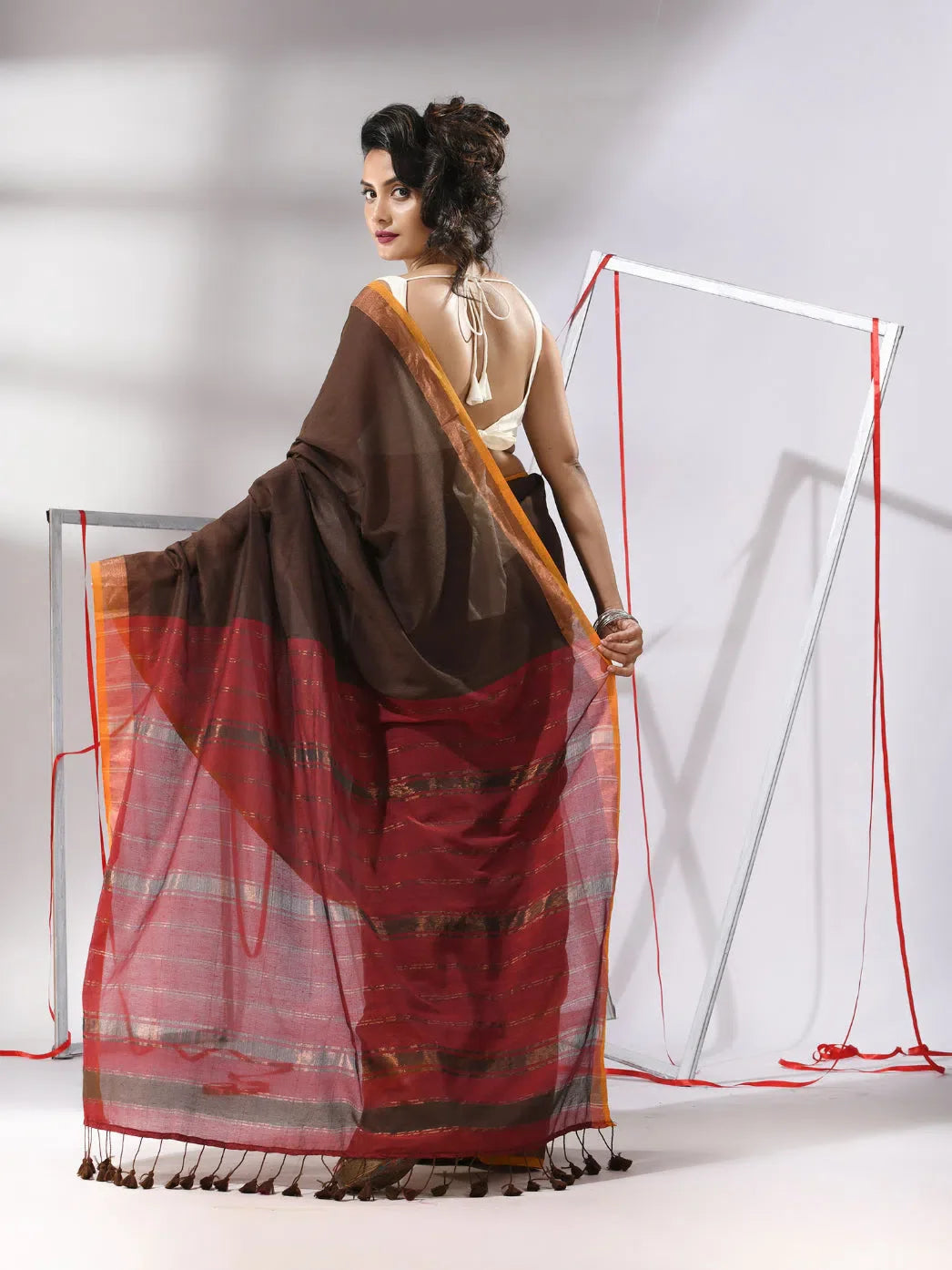 Brown Cotton Saree: Indian Sarees with Zari Pallu