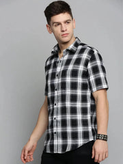 Men White Checked Casual Shirt-MAYACHECKS-4416-White