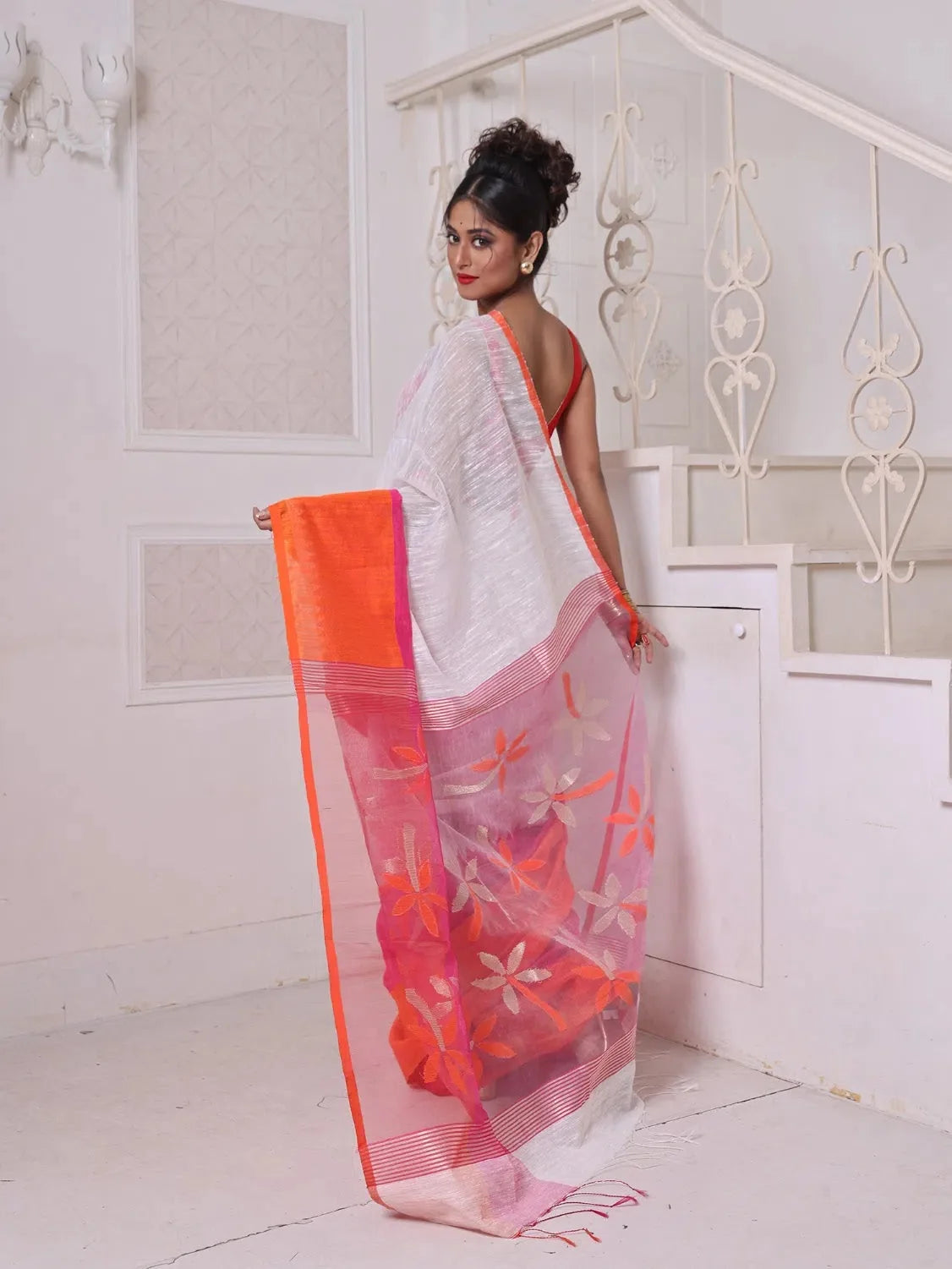 Off White Silk Saree - Indian Wedding Sarees & Resham Pallu