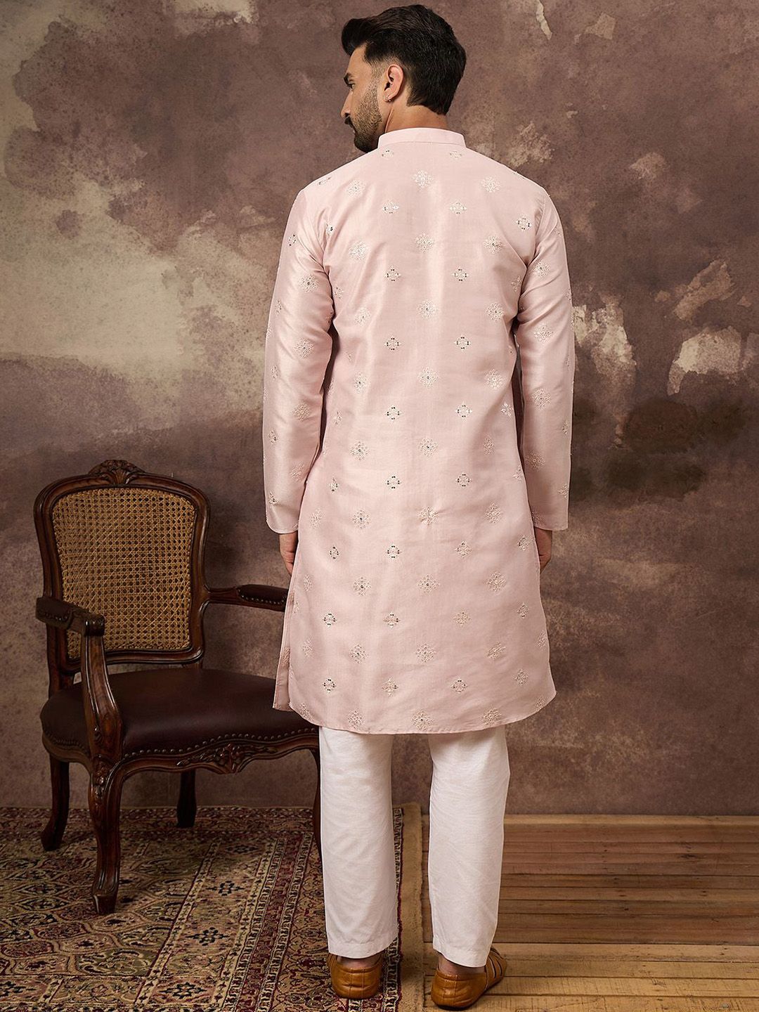Ethnic Bay Men Pink Silk Blend Solid Embroidered Straight Kurta With Pant Set-MKSET1362