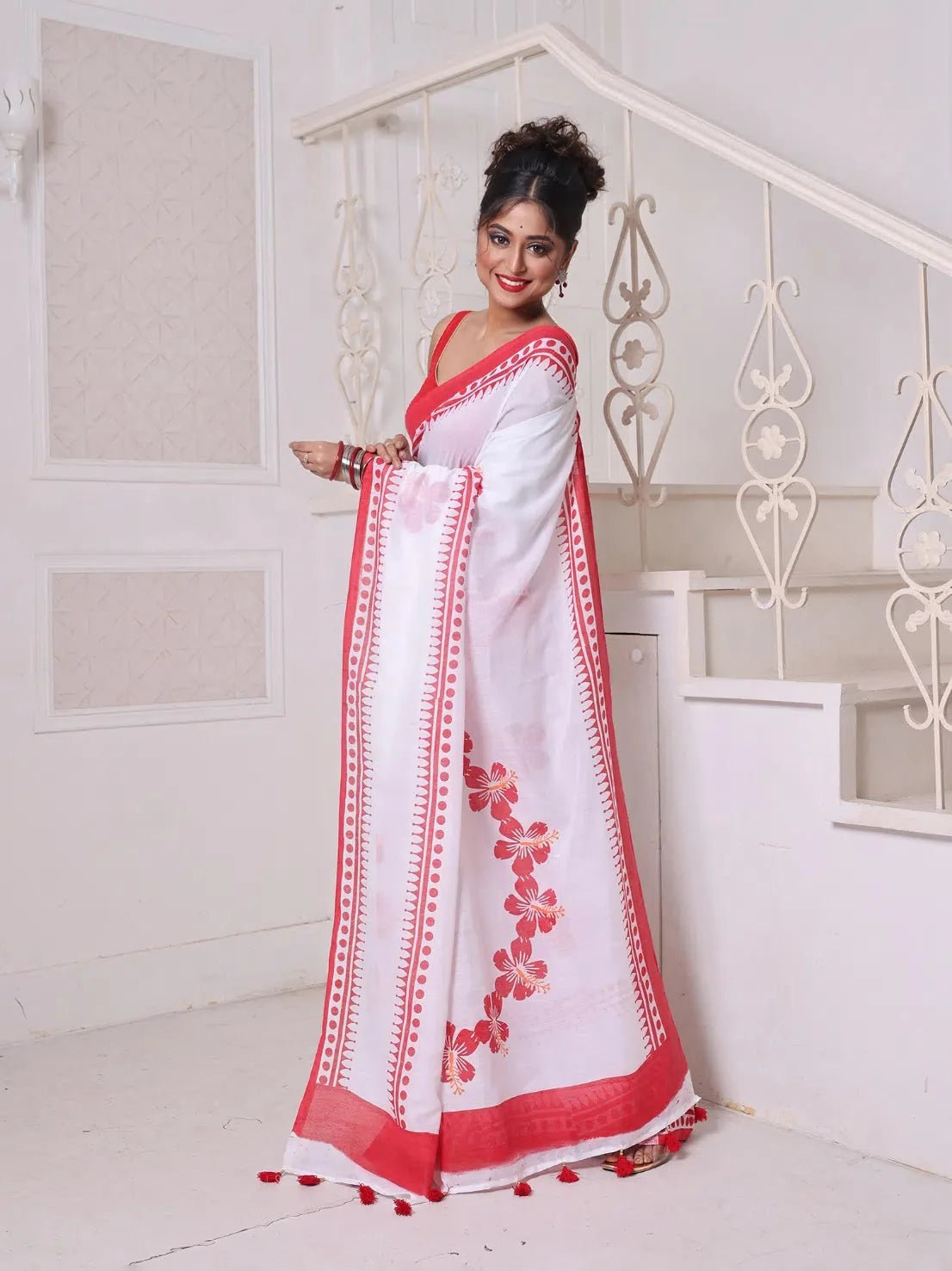 White Hibiscus Cotton Indian Sari: Bengali Style Saree
