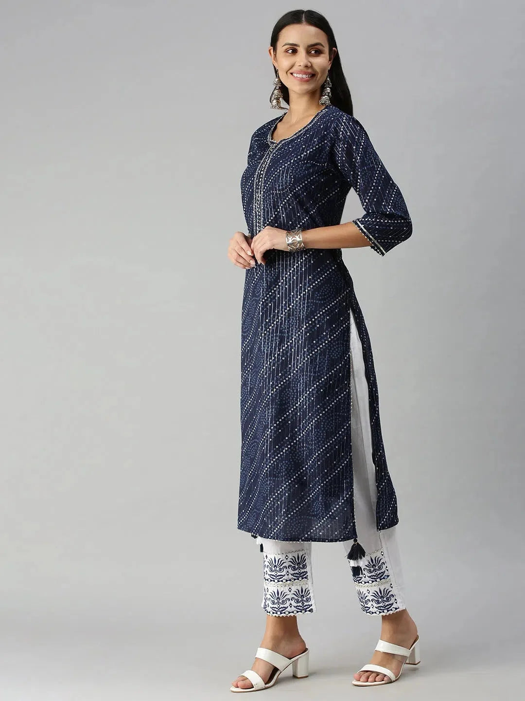 Navy Blue & White Geometric Women's Kurta Sets | Showoff