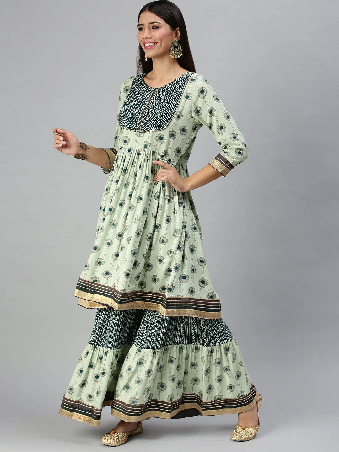 Green Floral Cotton Kurta Sets | Women's Designer Kurta Sets