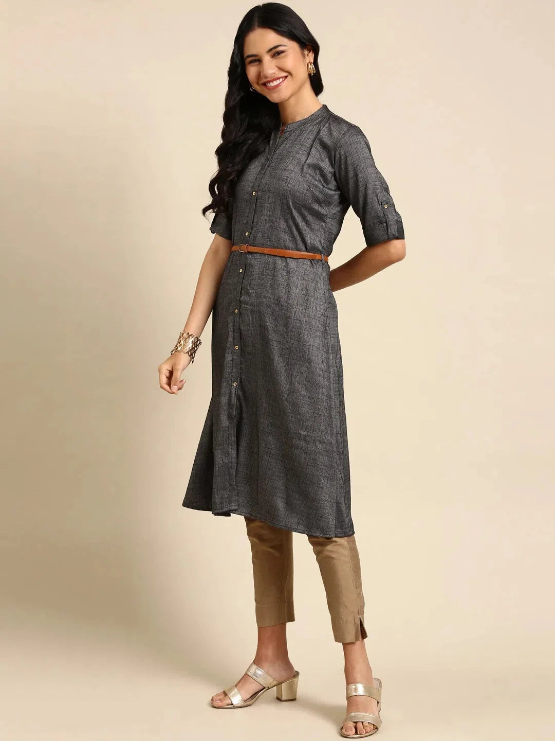 Elegant Black Kurta: Viscose Indian Kurta for Women | DesiQlo