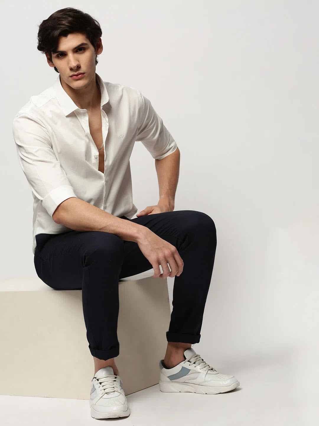 Trending White Solid Mens Shirt - Cotton Casual Shirt | DesiQlo