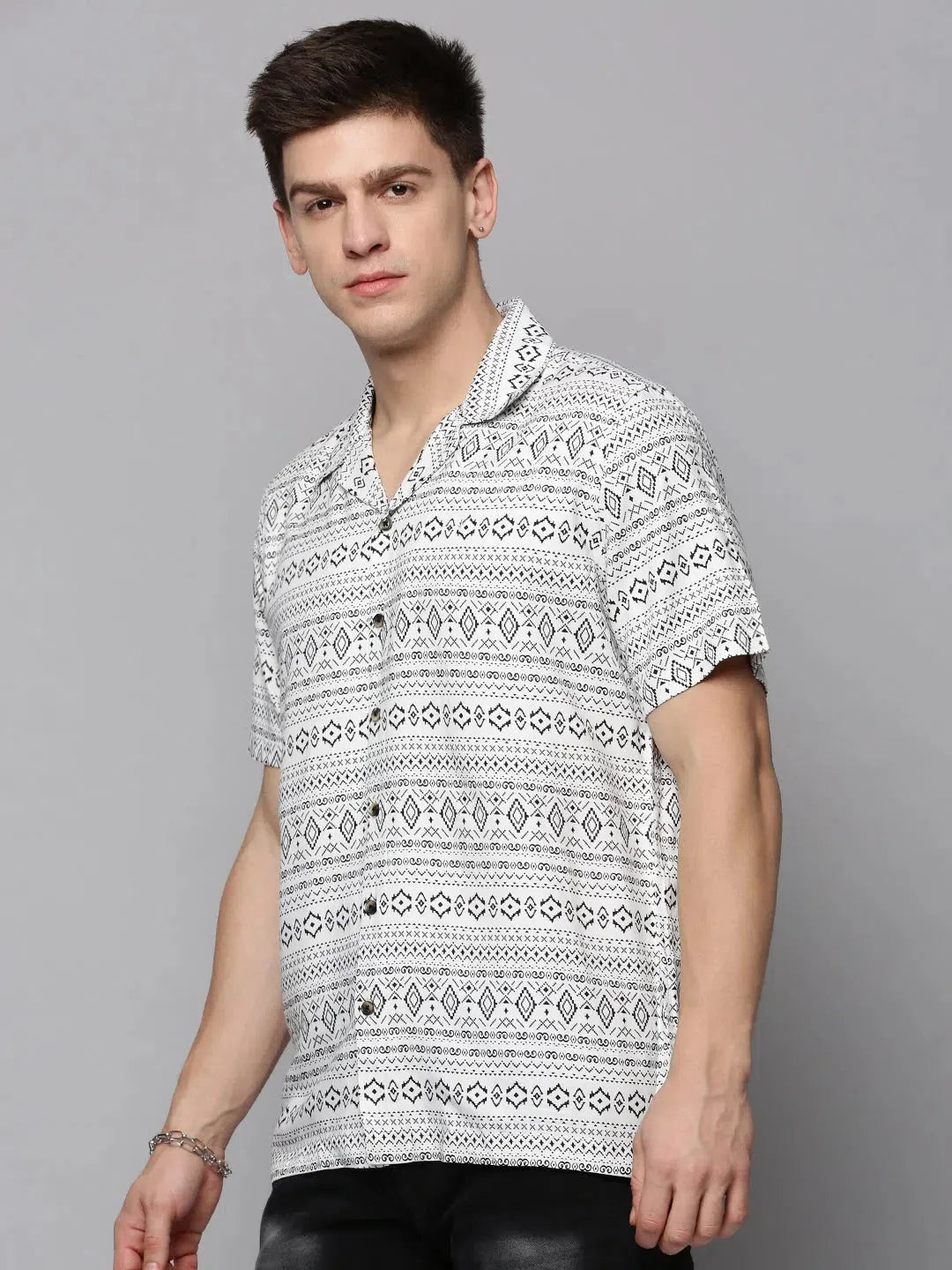 Mens Printed Shirt | White Resort Print Casual Shirt - DesiQlo