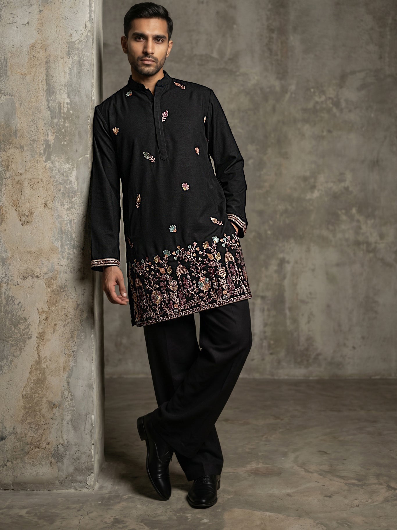 DesiQlo Men Embroidered Kurta Pyjama Set - Black - 65KP_PJ11B_5596Blac