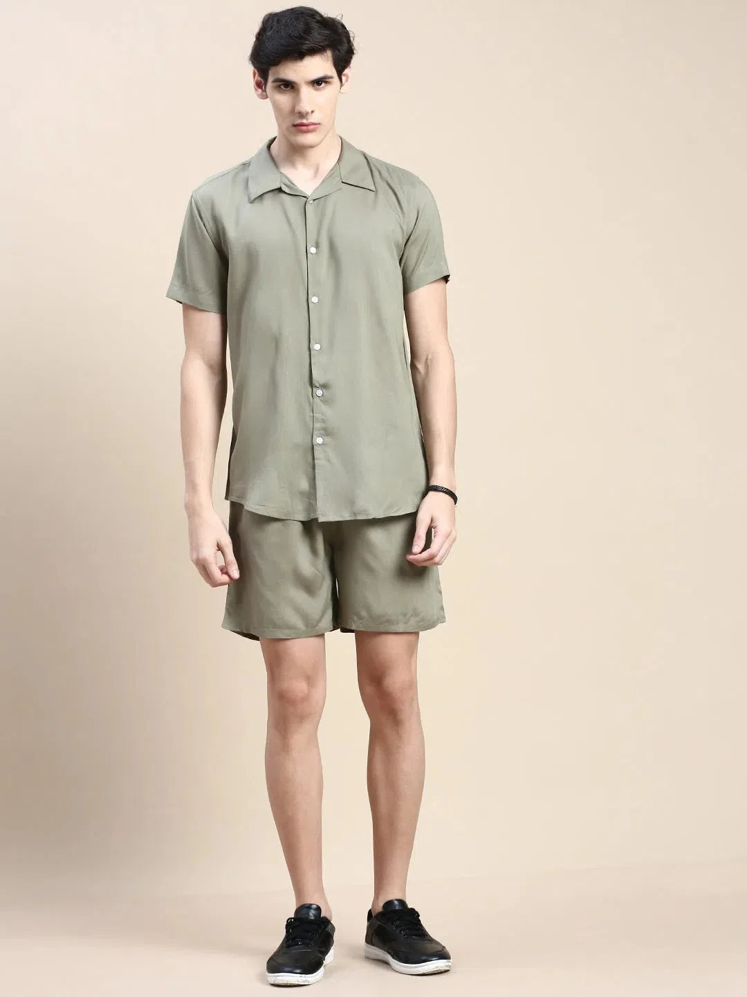 Men's Green Solid Casual Co ord Set | Two Piece Sets for Men