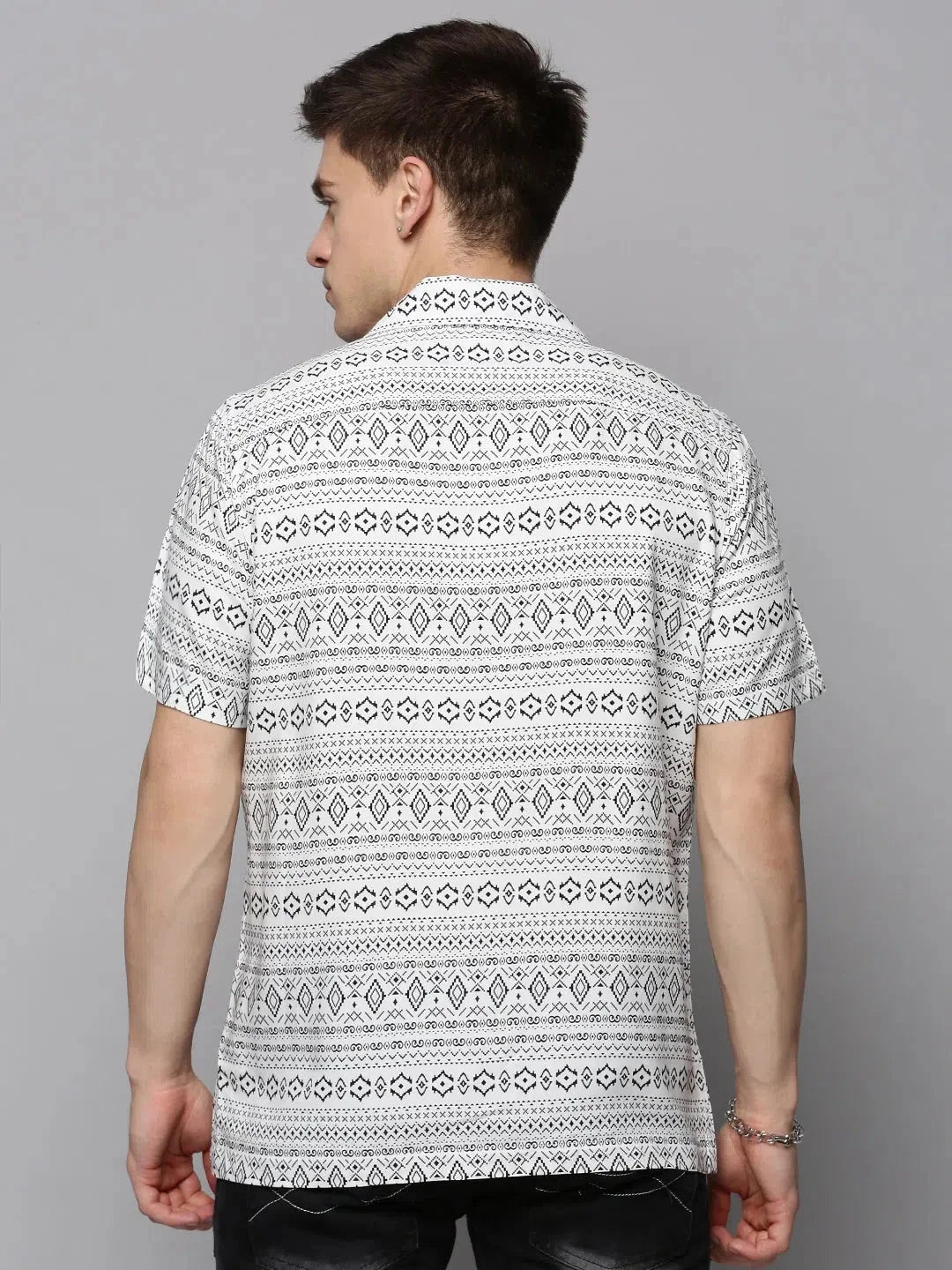 Mens Printed Shirt | White Resort Print Casual Shirt - DesiQlo