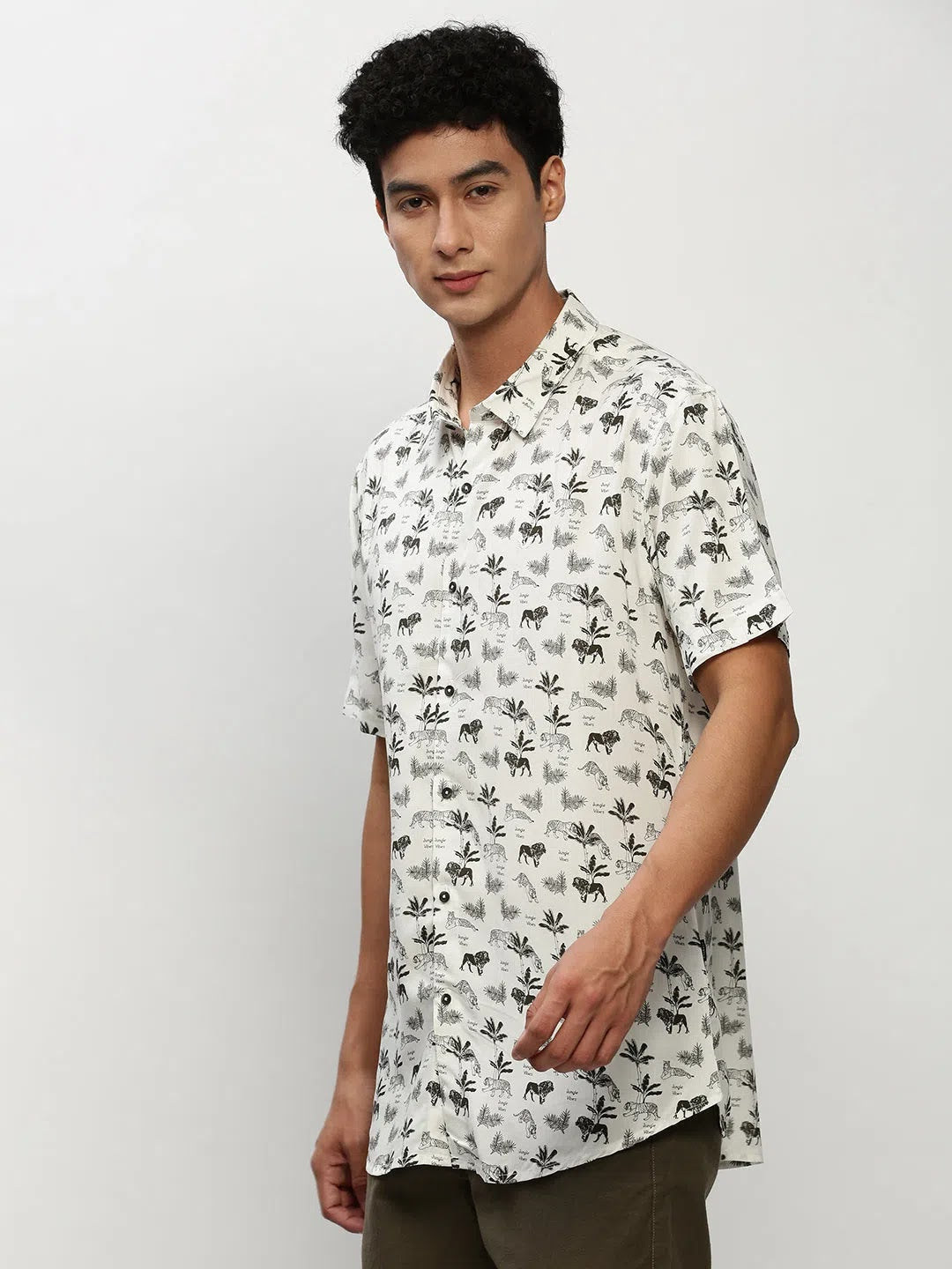 Wholesale Men White Printed Casual Casual Shirts