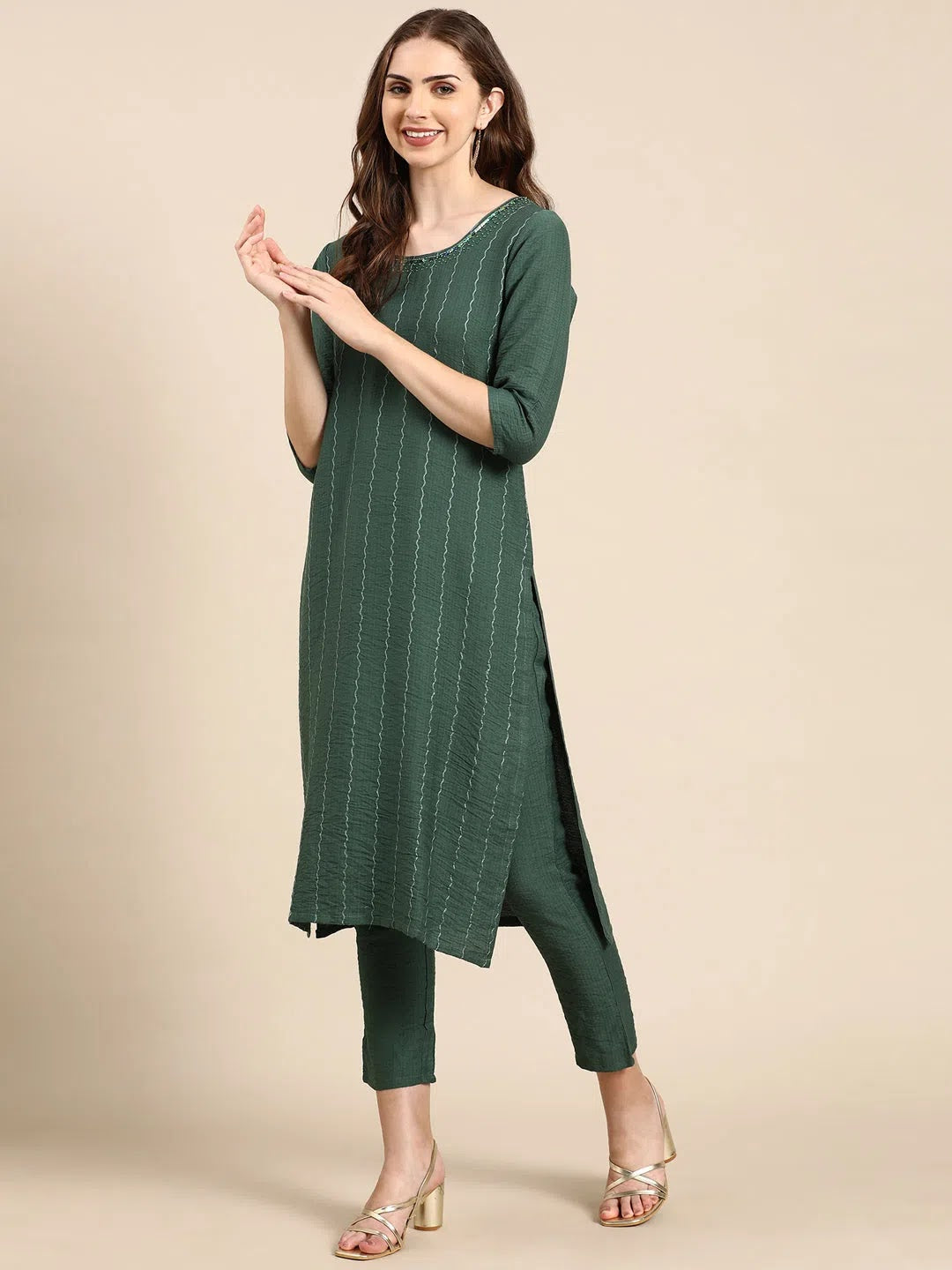 Green Solid Women's Kurta Set | Viscose Indian Kurta Sets