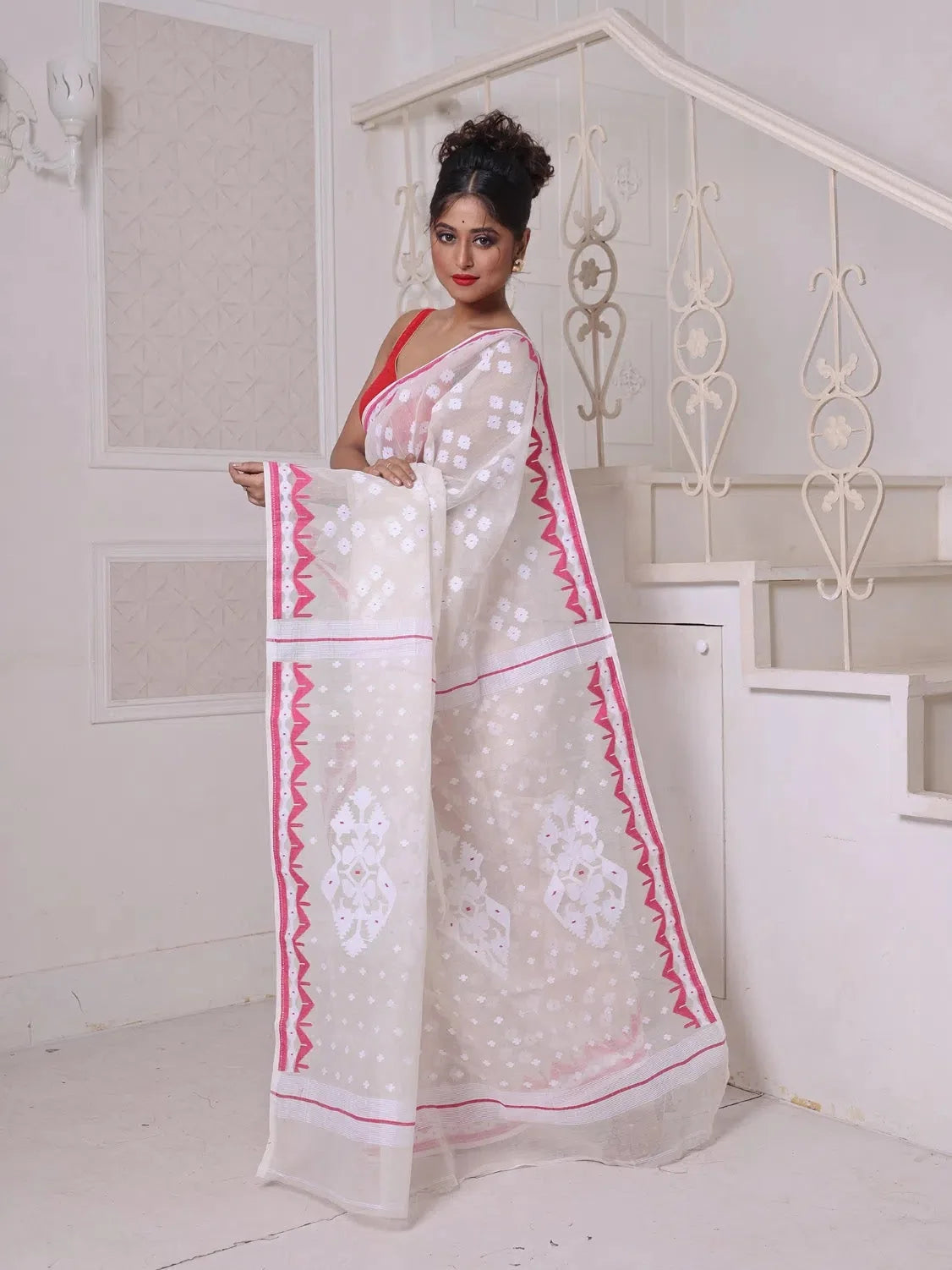 Off White Cotton Jamdani Saree | Indian Sarees