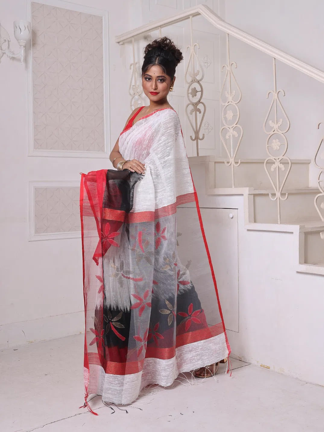Off White Matka Silk Saree - Indian Sari Elegance