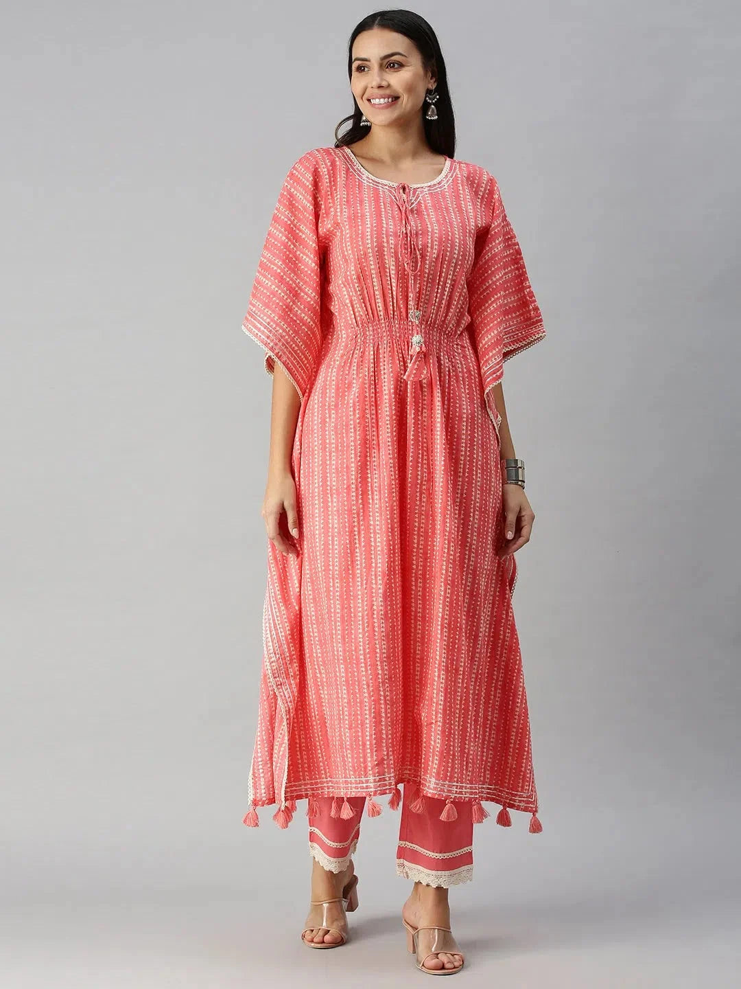 Pink & Off White Geometric Women's Kurta Sets | Showoff