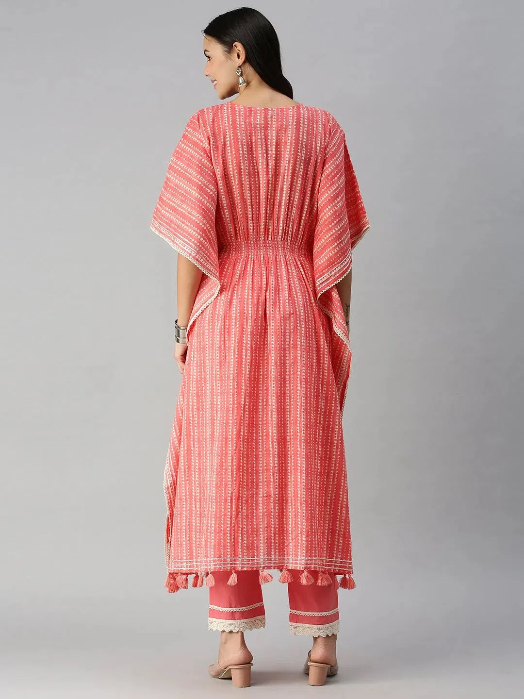 Pink & Off White Geometric Women's Kurta Sets | Showoff