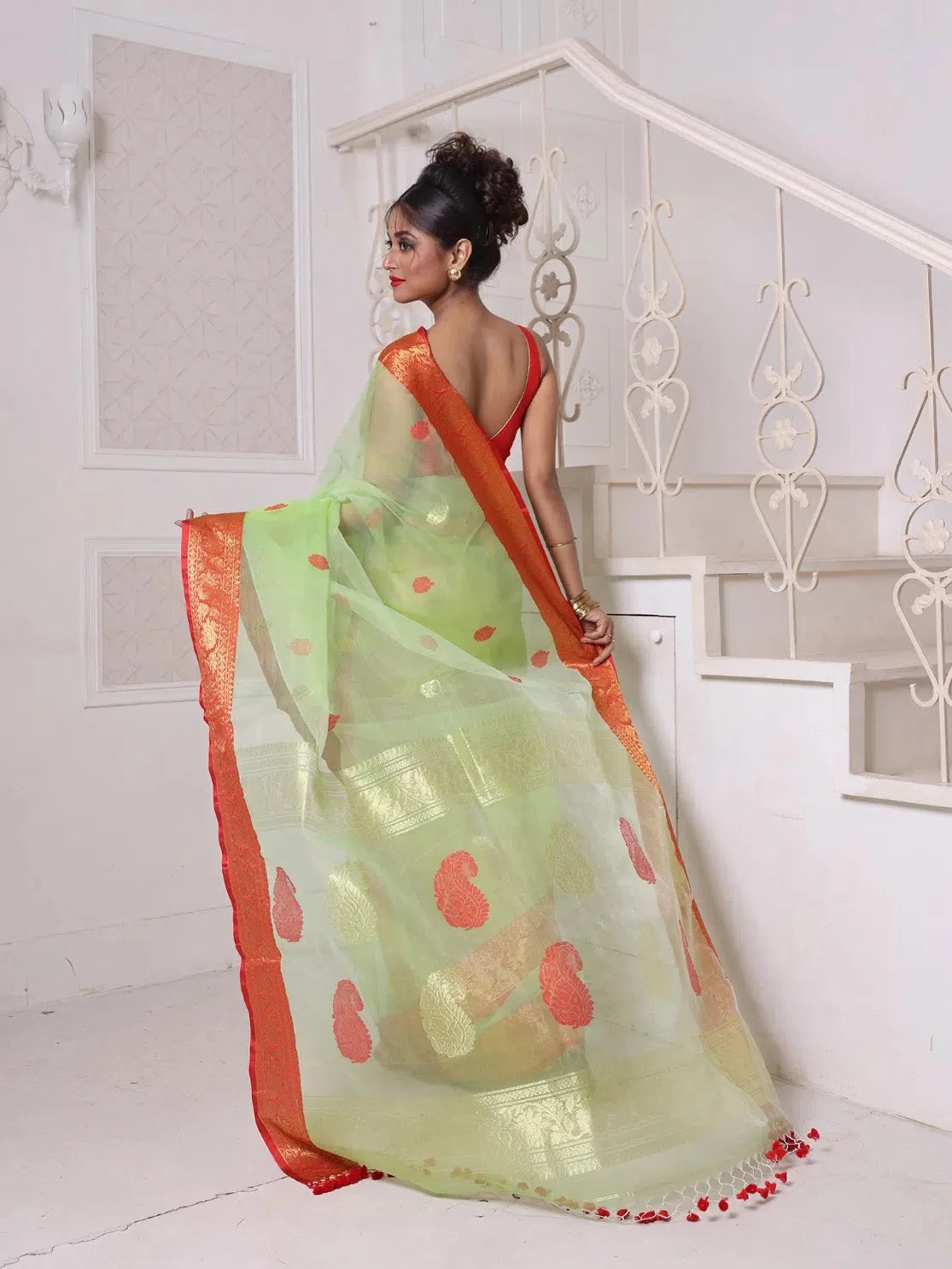 Light Green Linen Saree - Zari Borders | Indian Sarees