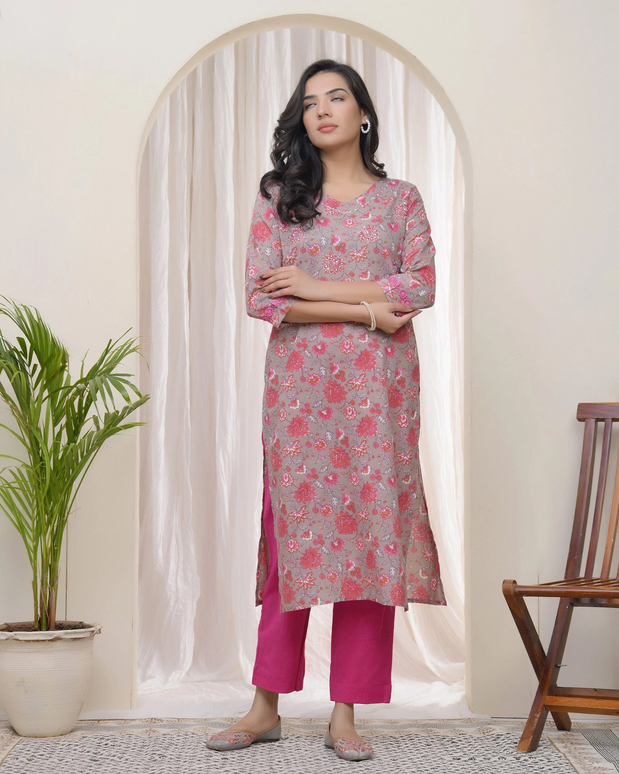 Women Charcoal Cotton printed Straight Kurti