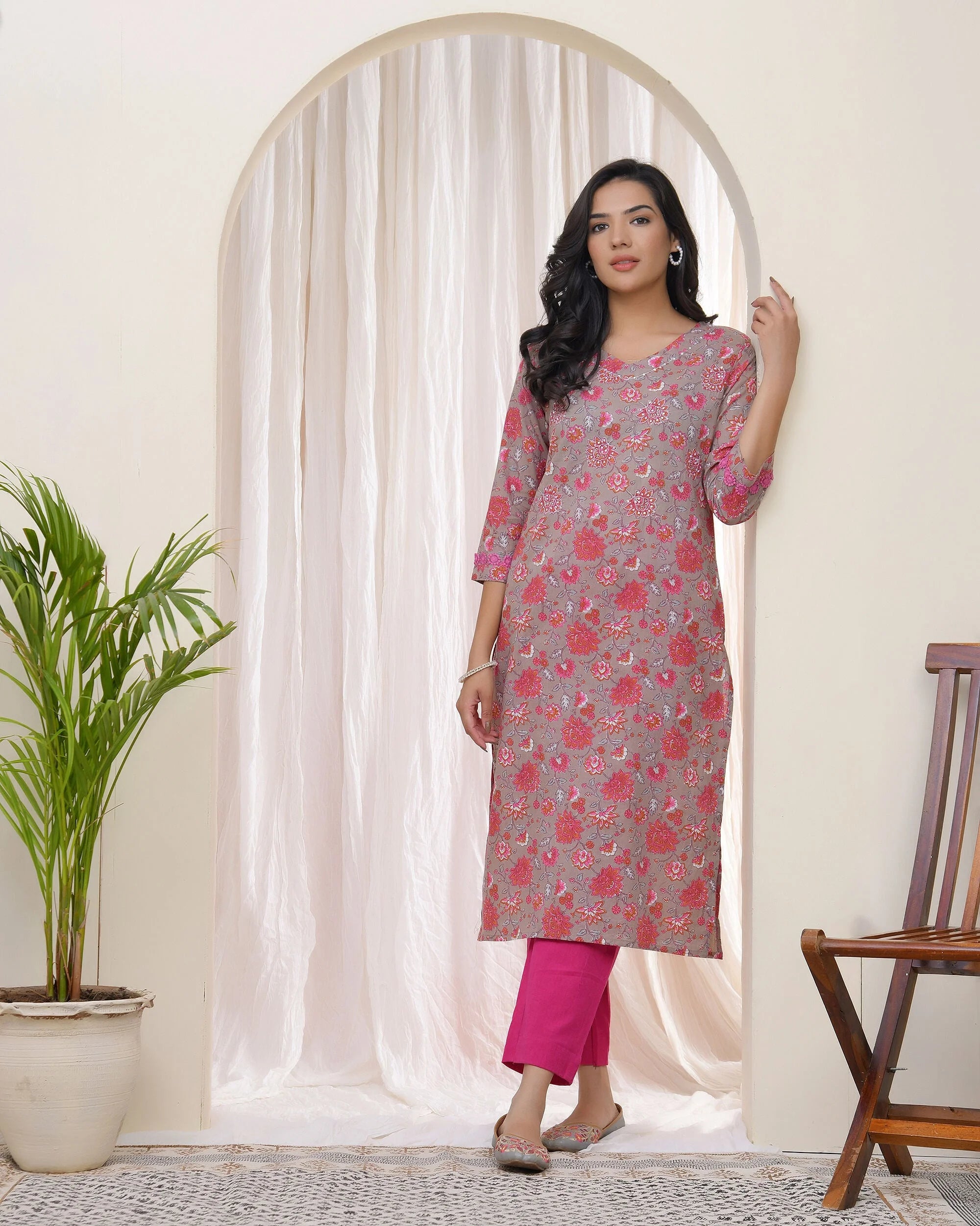 Women Charcoal Cotton printed Straight Kurti