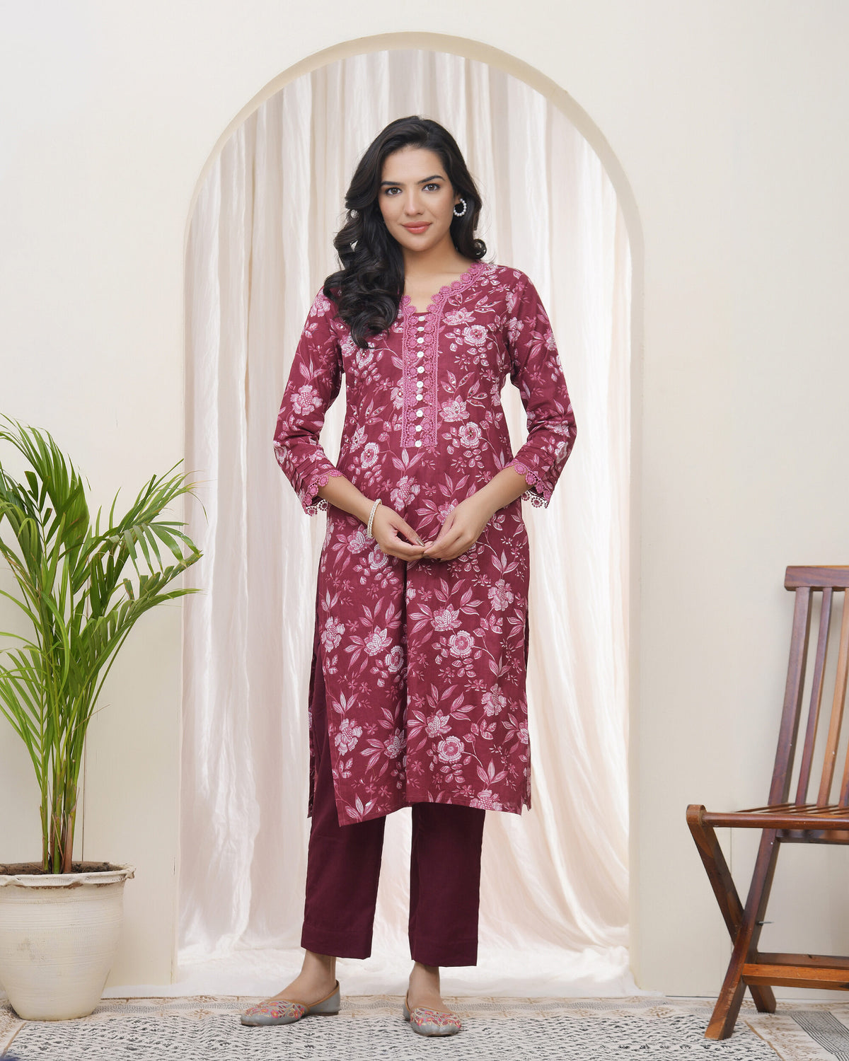 Women Magenta Cotton printed Straight Kurti-221VAASMAGENTA