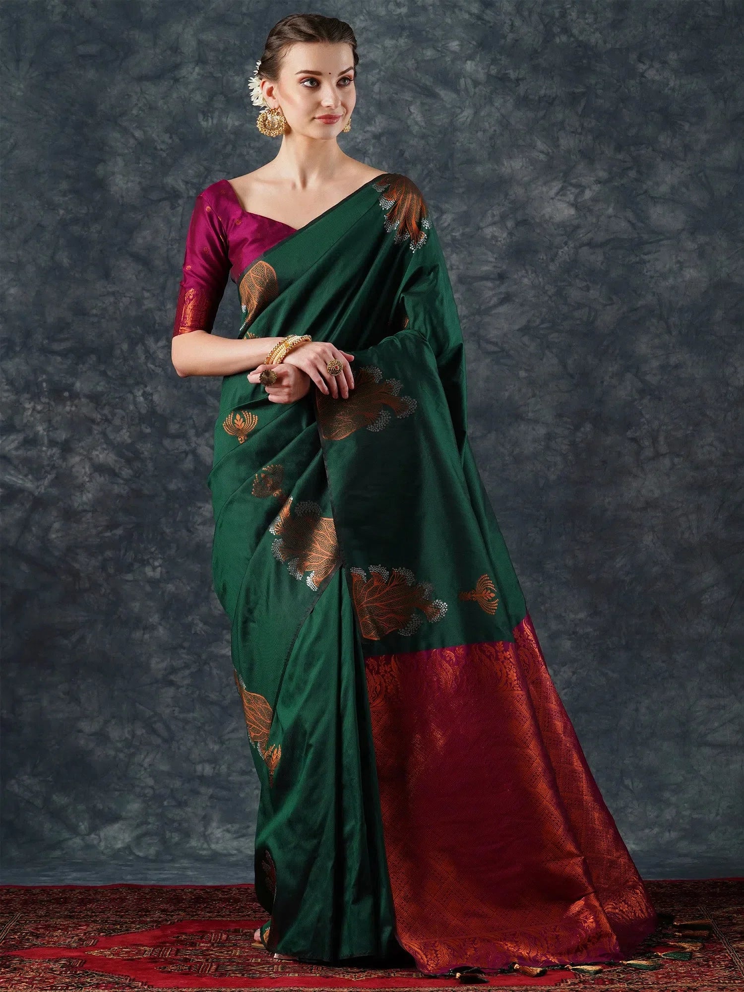 Green Woven Polyester Saree with Blouse | Indian Sari