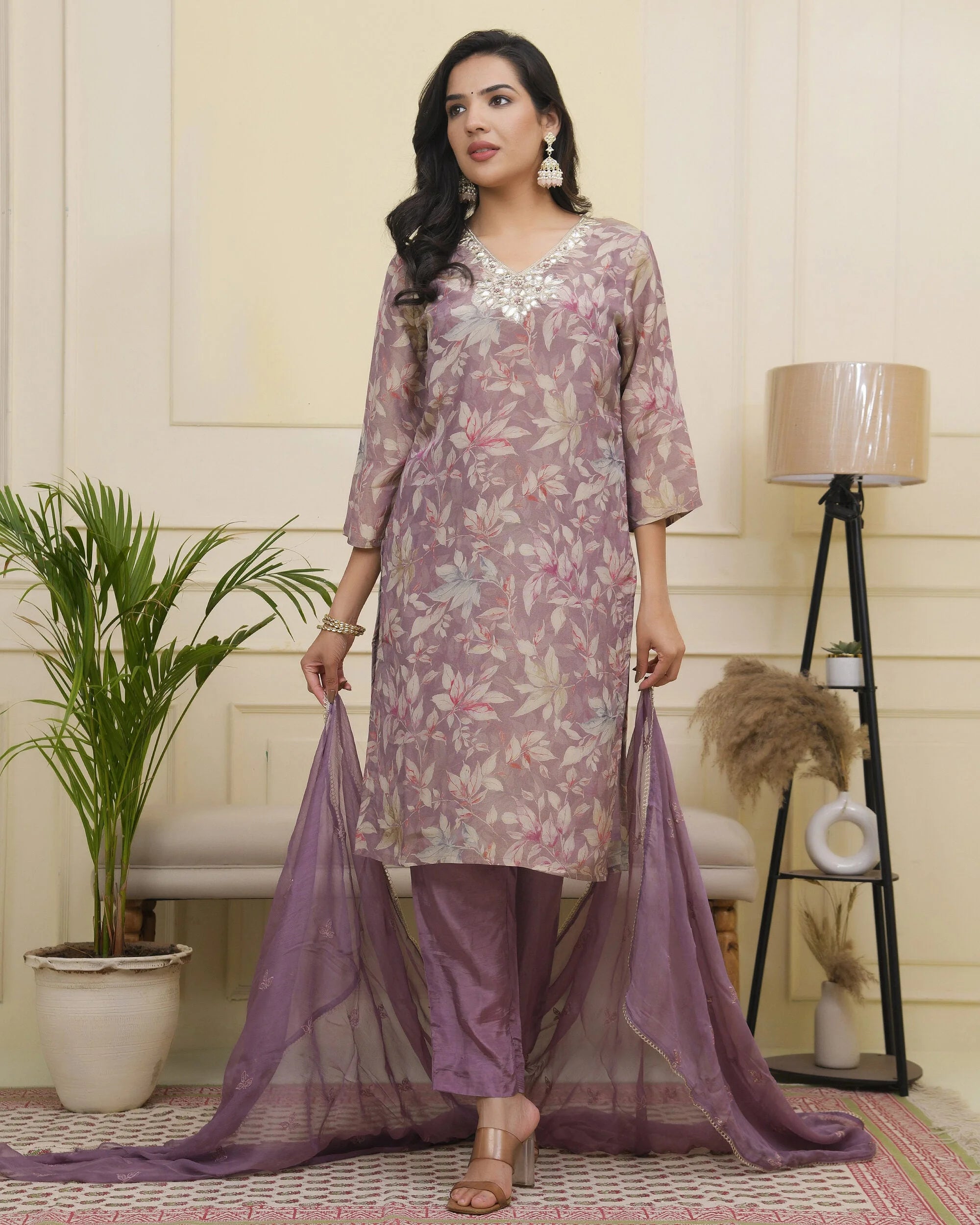 Women lavender tissue shimmer kurta with silk pant & dupatta