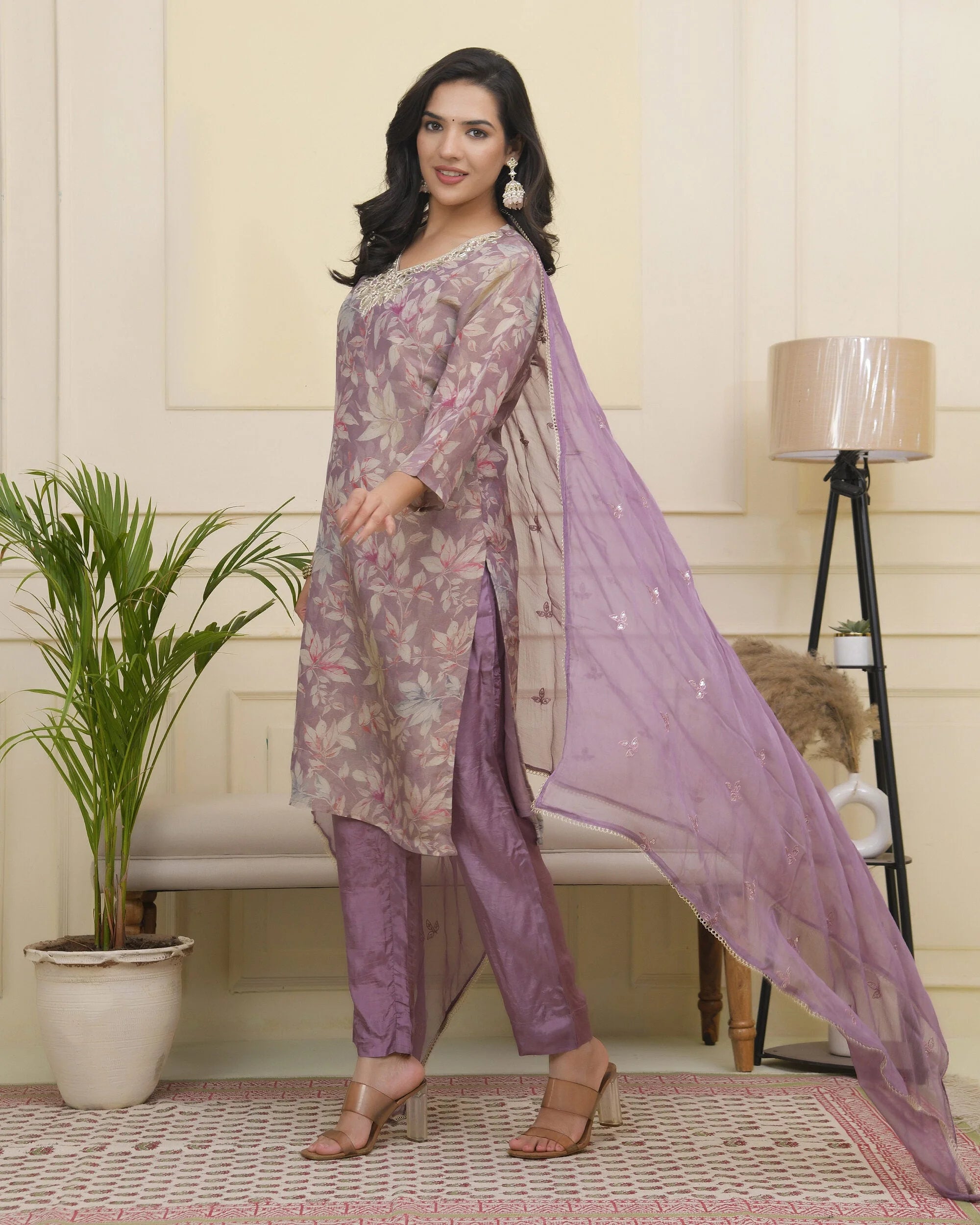 Women lavender tissue shimmer kurta with silk pant & dupatta
