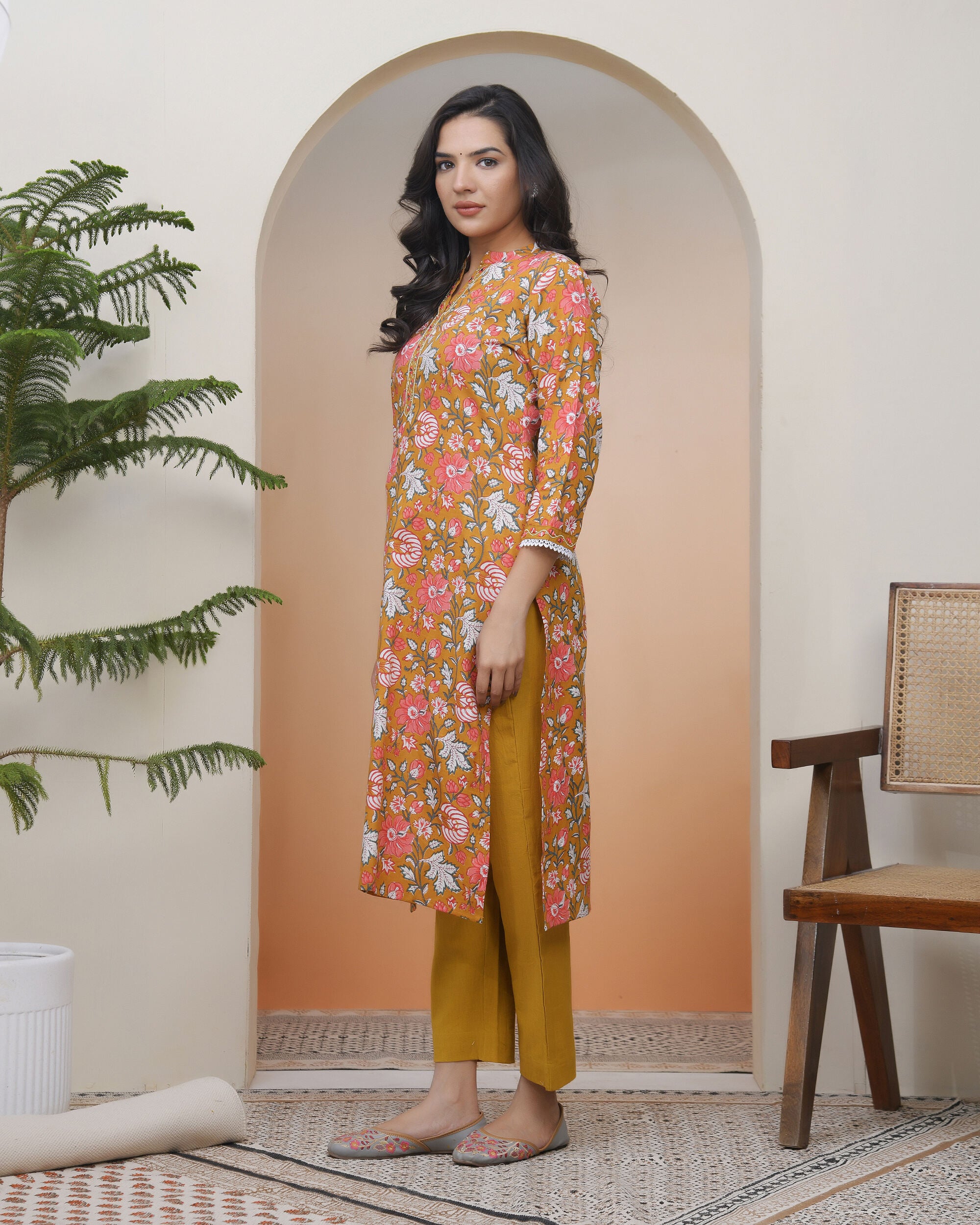 Women Mustard Cotton printed Straight Kurti with pant