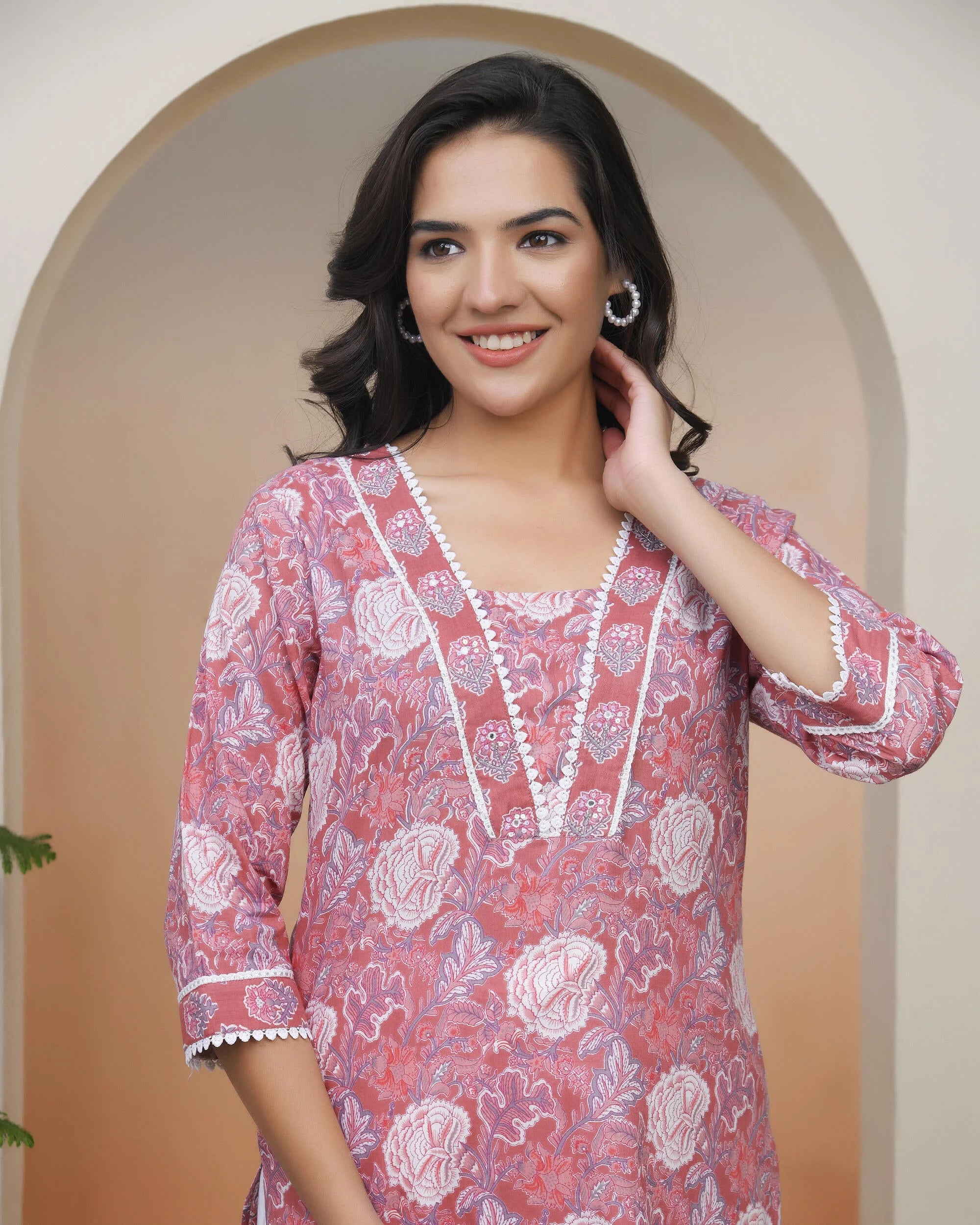 Women Nude Pink Cotton printed Straight Kurti with pant