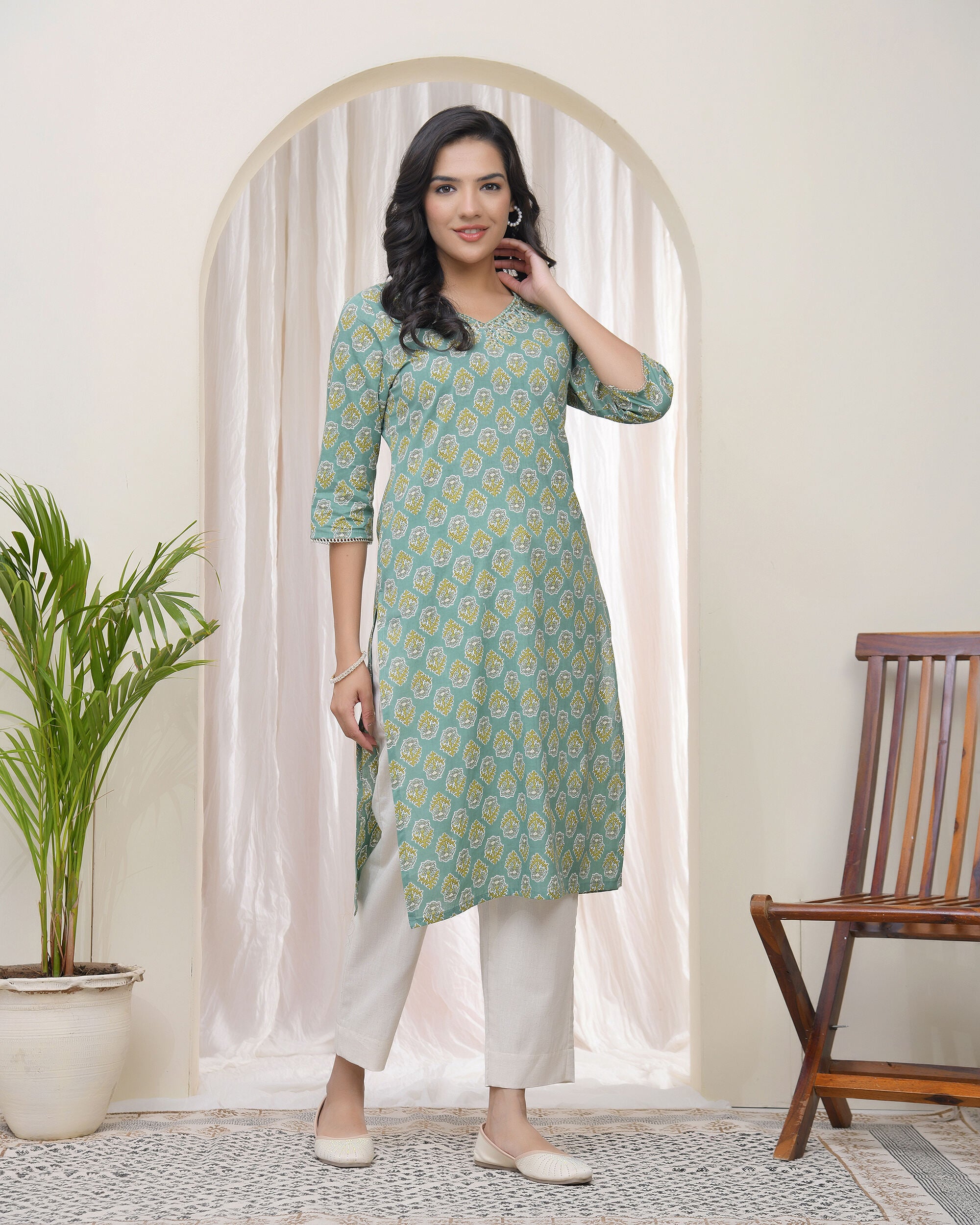 Women Aqua Cotton printed Straight Kurti with pant