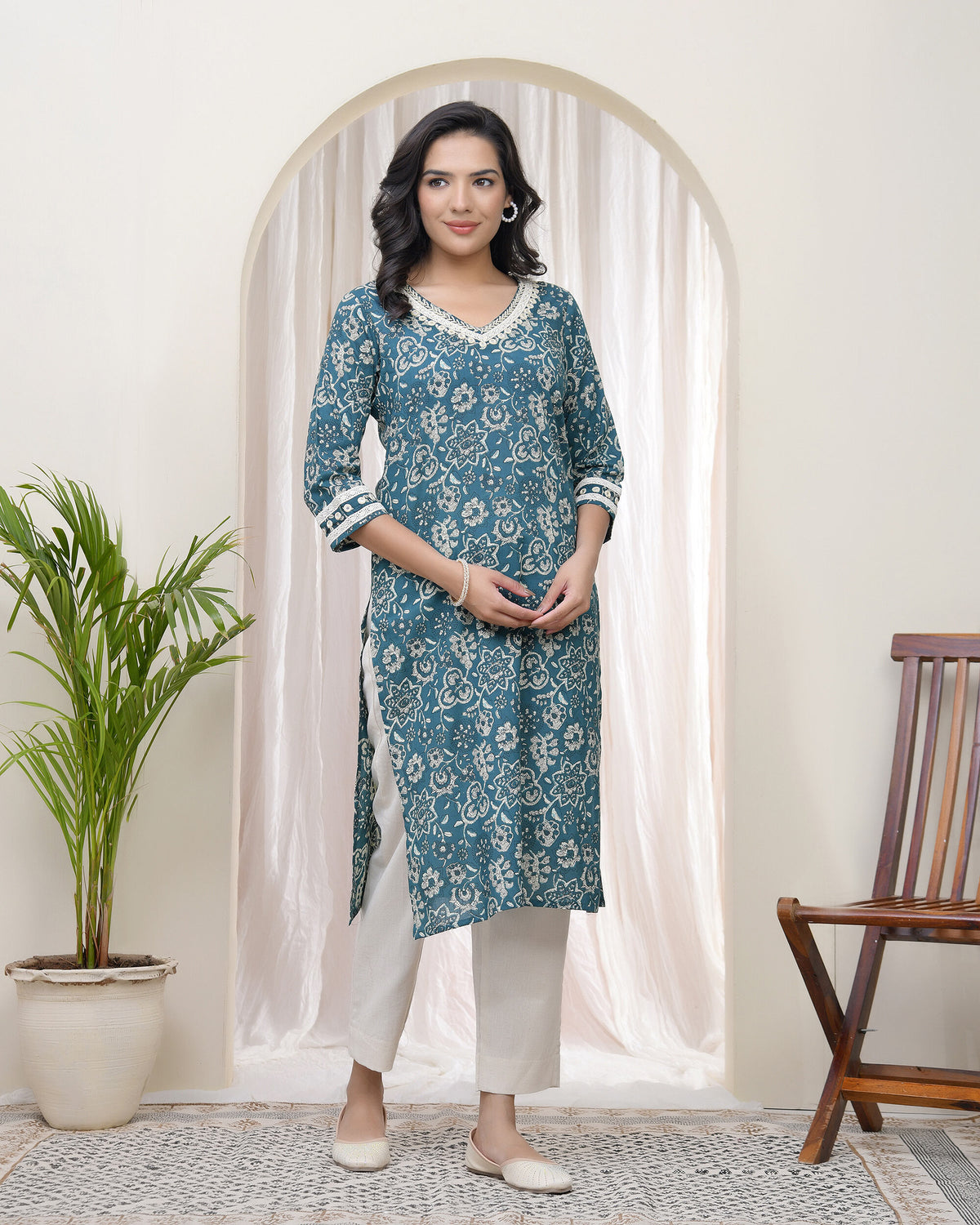 Women Ferozi Cotton printed Straight Kurti with pant-235VAASFEROZI