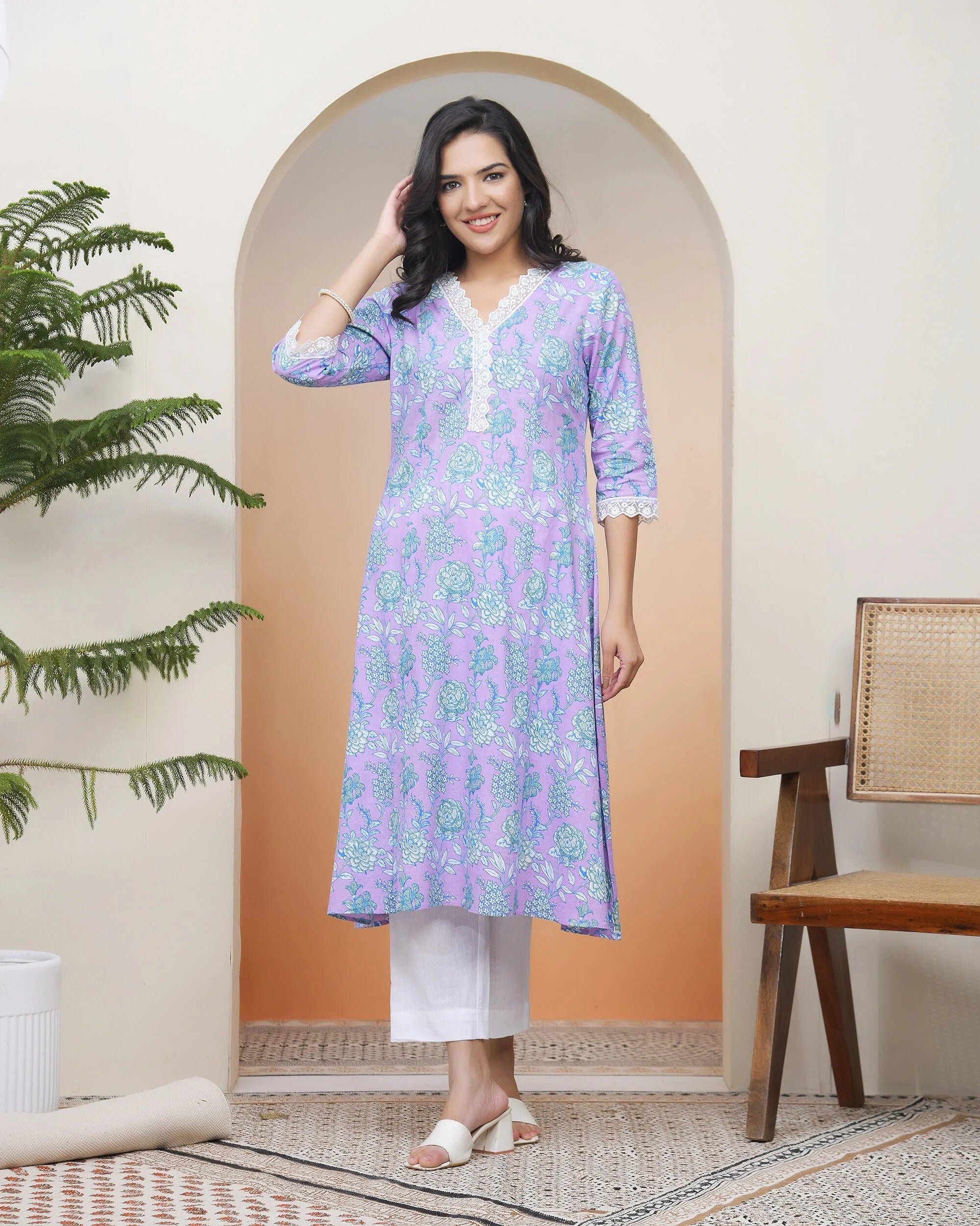 Women lavender floral Cotton printed flare Kurti with pant