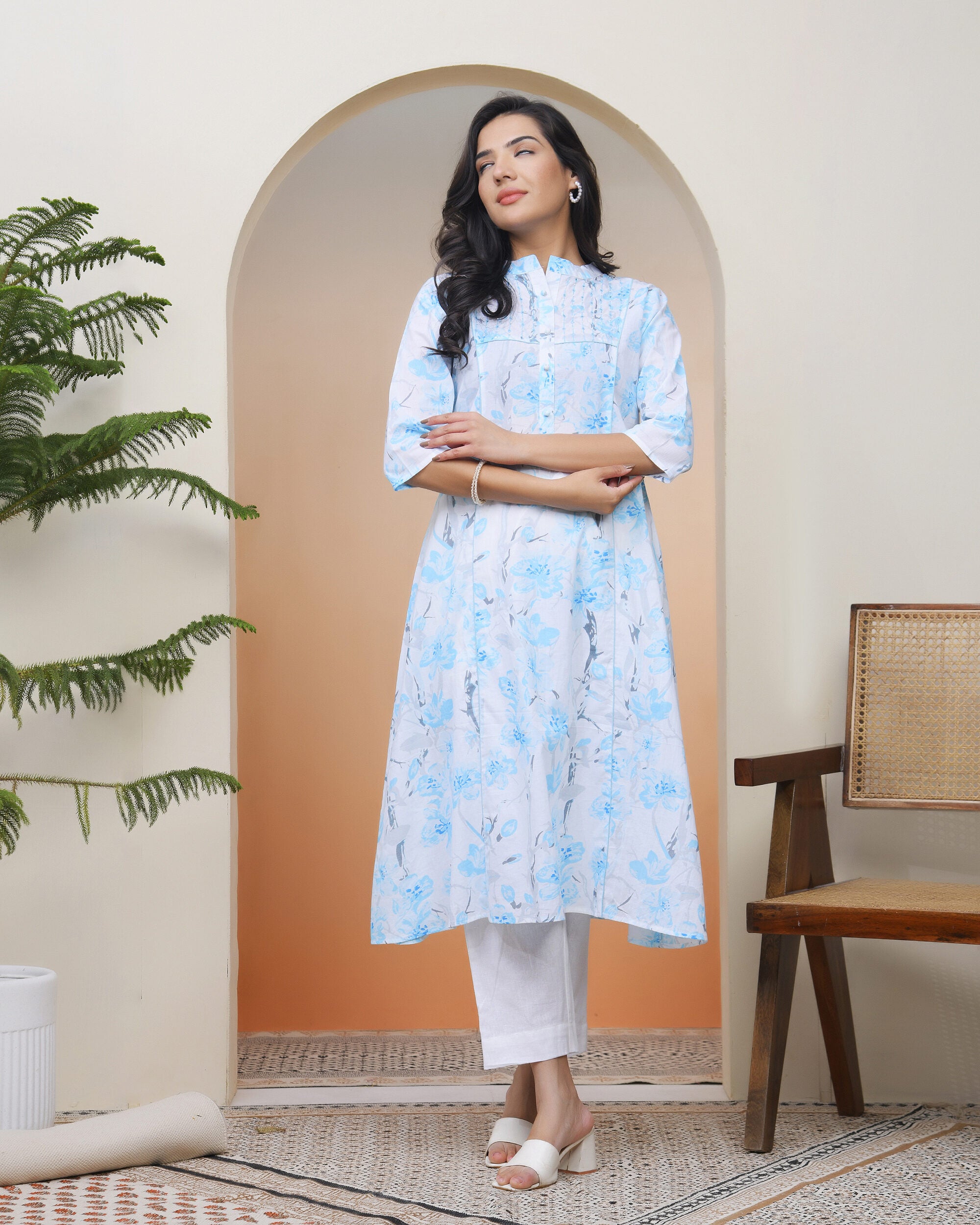 Women white floral Cotton printed flare Kurti with pant
