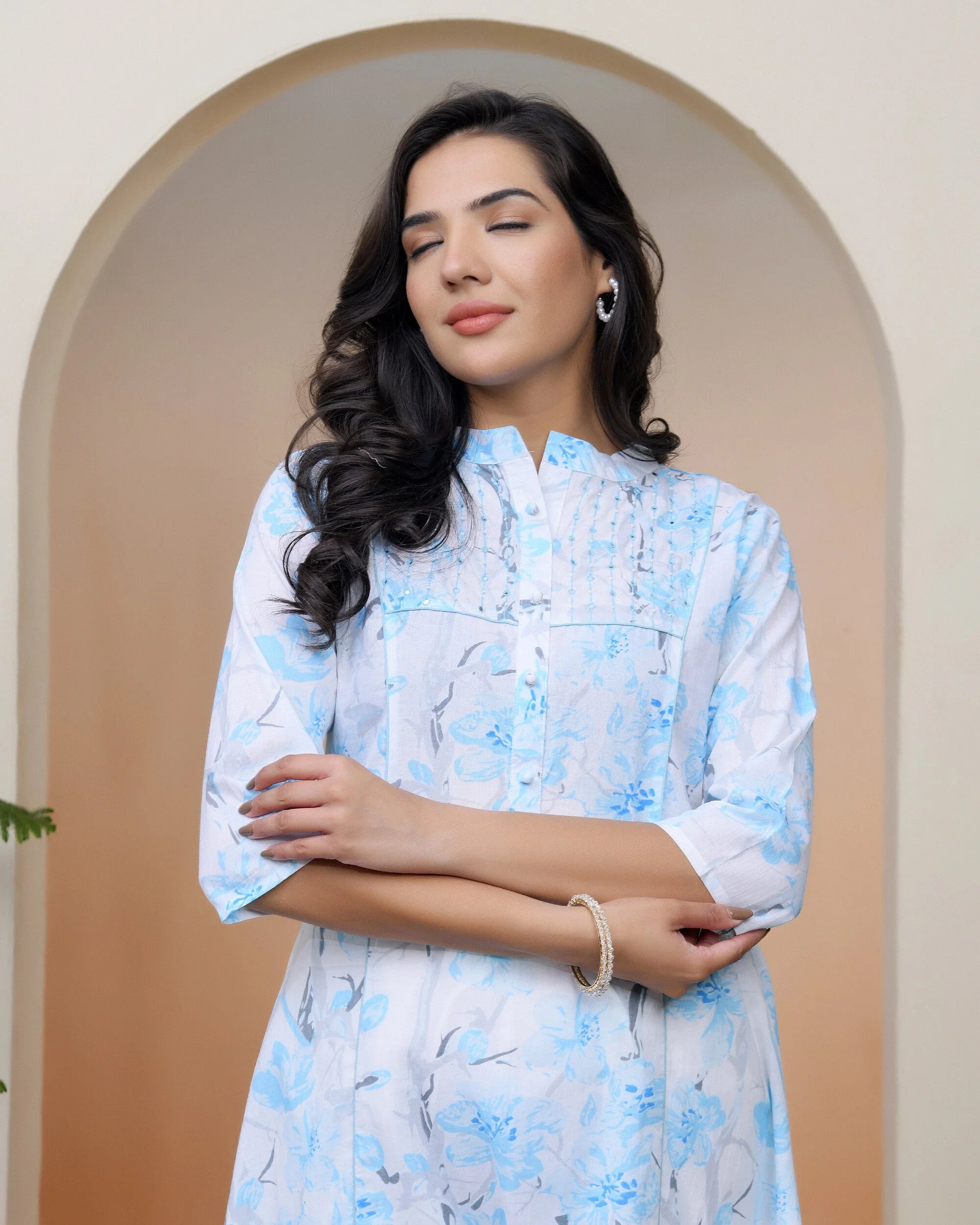 Women white floral Cotton printed flare Kurti with pant